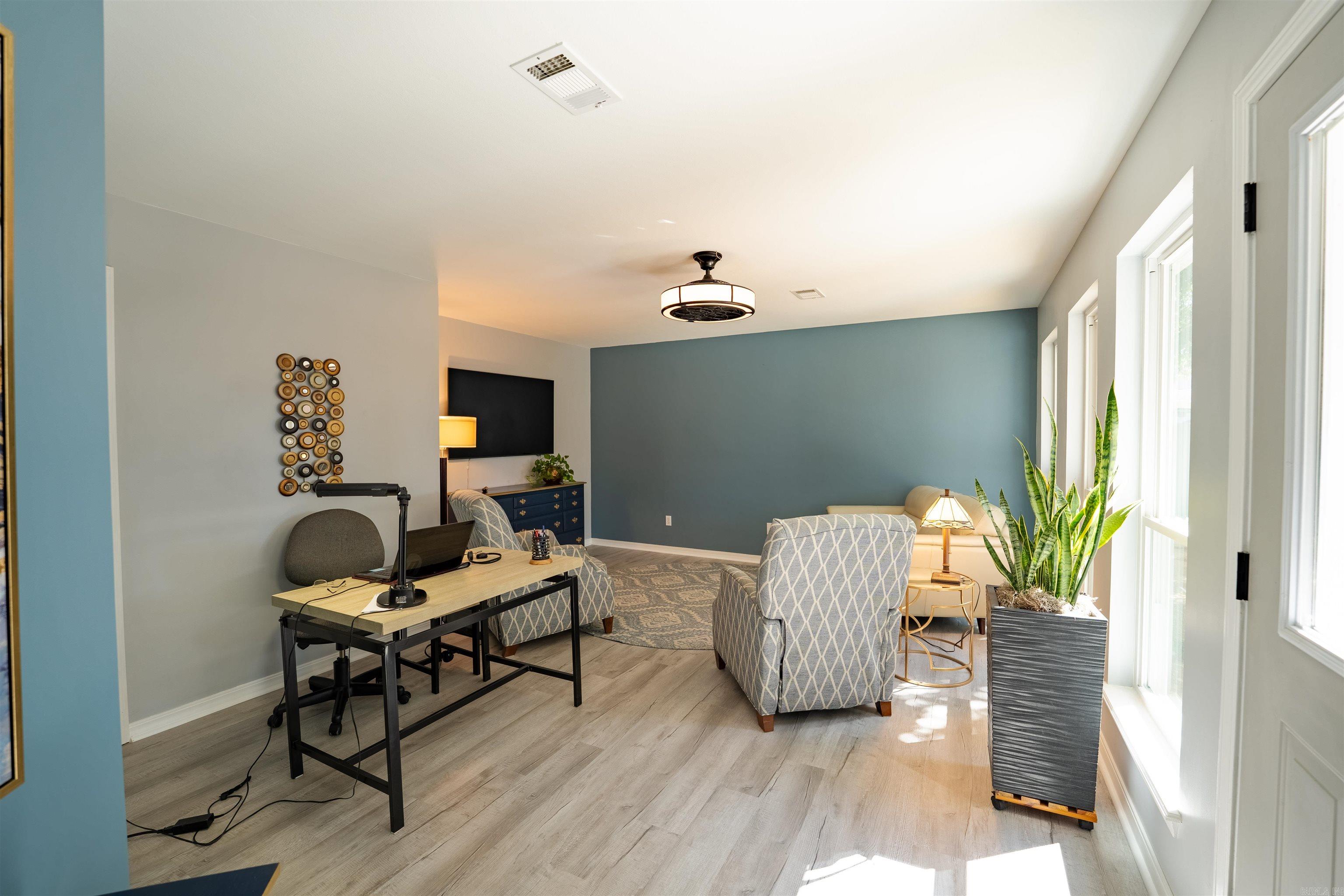 FOXWOOD J - Residential