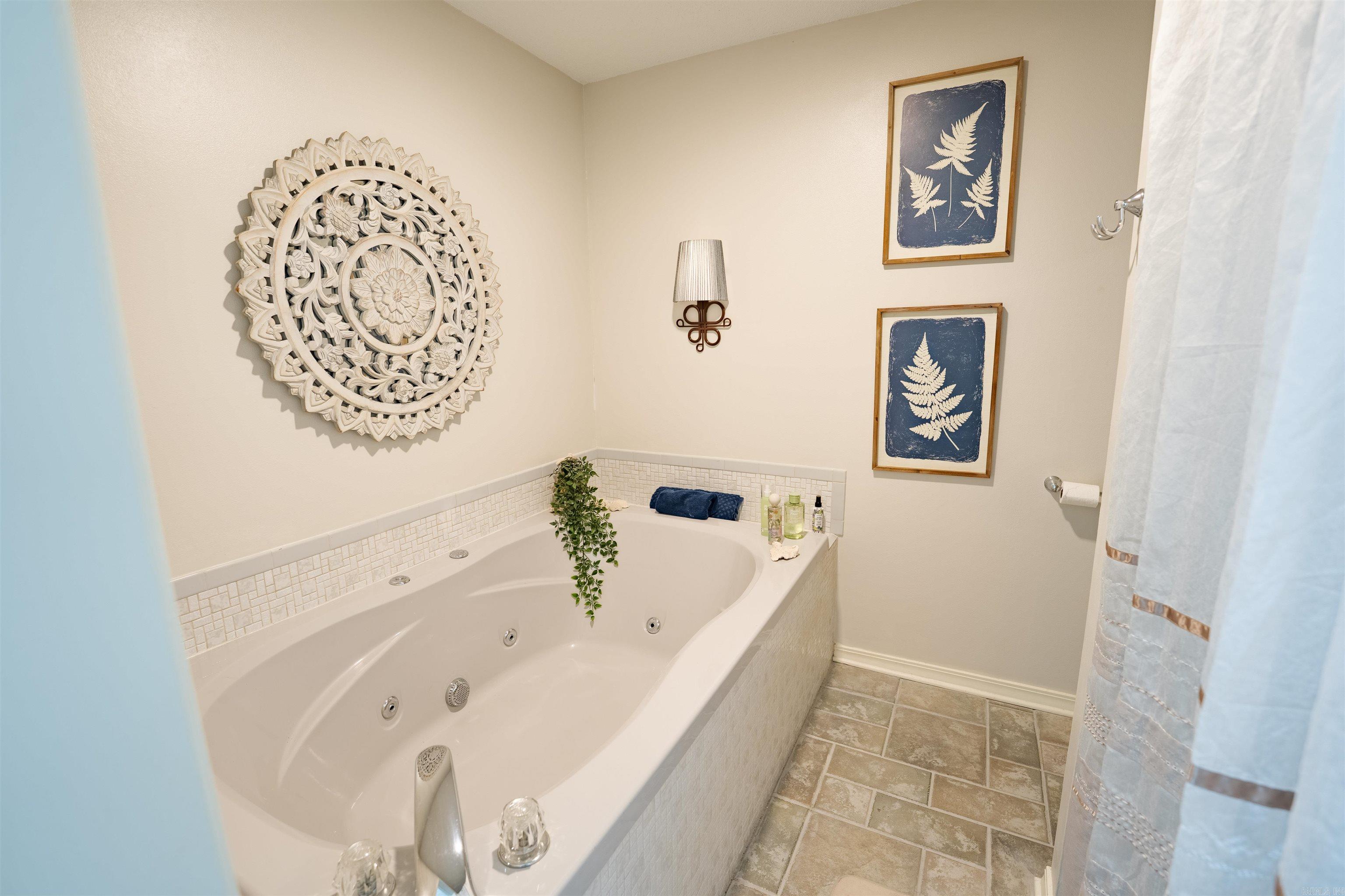 FOXWOOD J - Residential