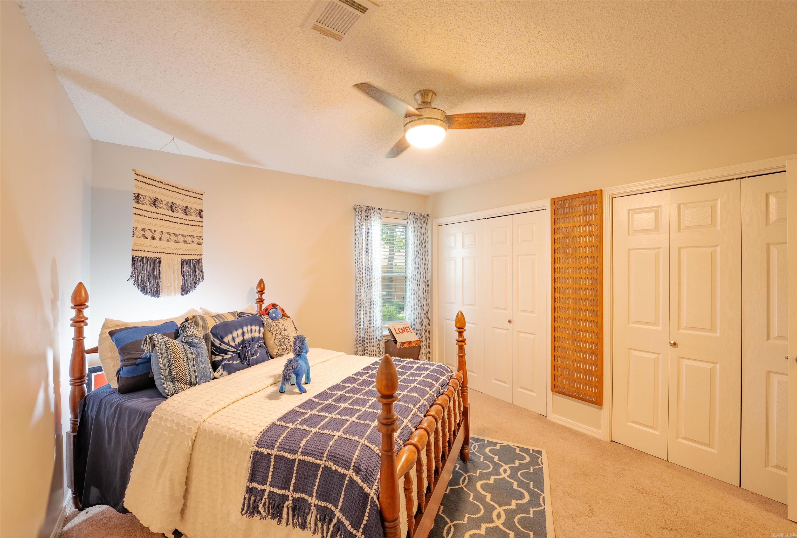 FOXWOOD J - Residential