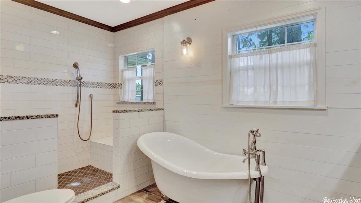 CRESCENT HEIGHTS ADDN - Residential