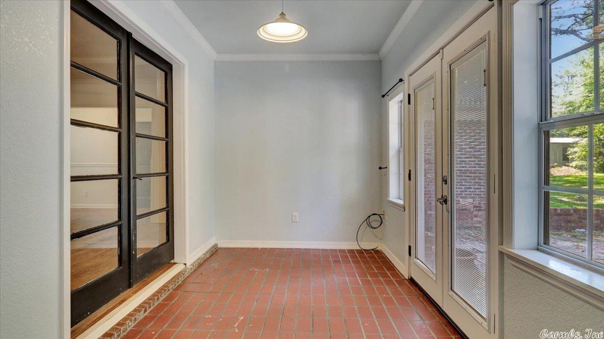 CRESCENT HEIGHTS ADDN - Residential