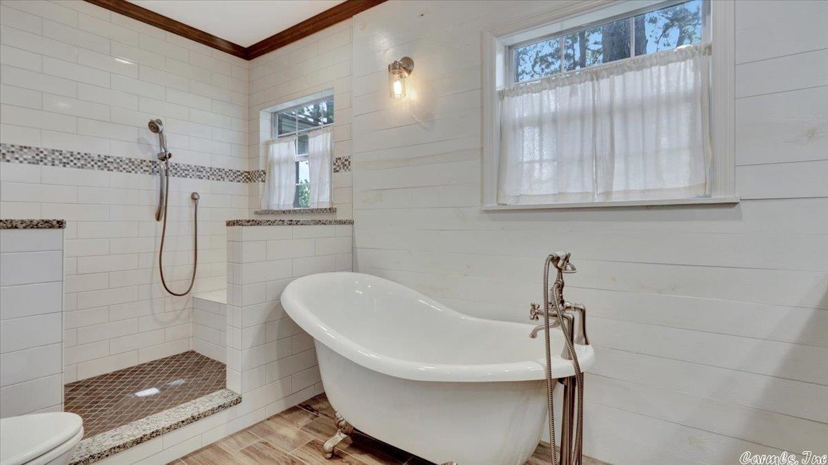 CRESCENT HEIGHTS ADDN - Residential