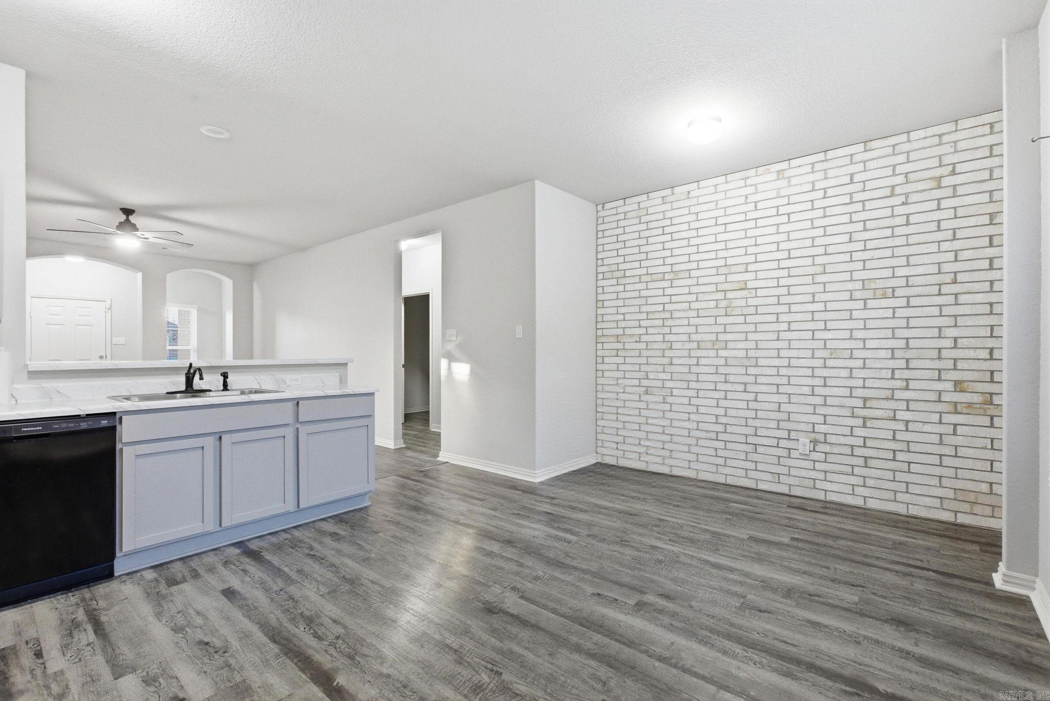 MATTHEWS - Residential