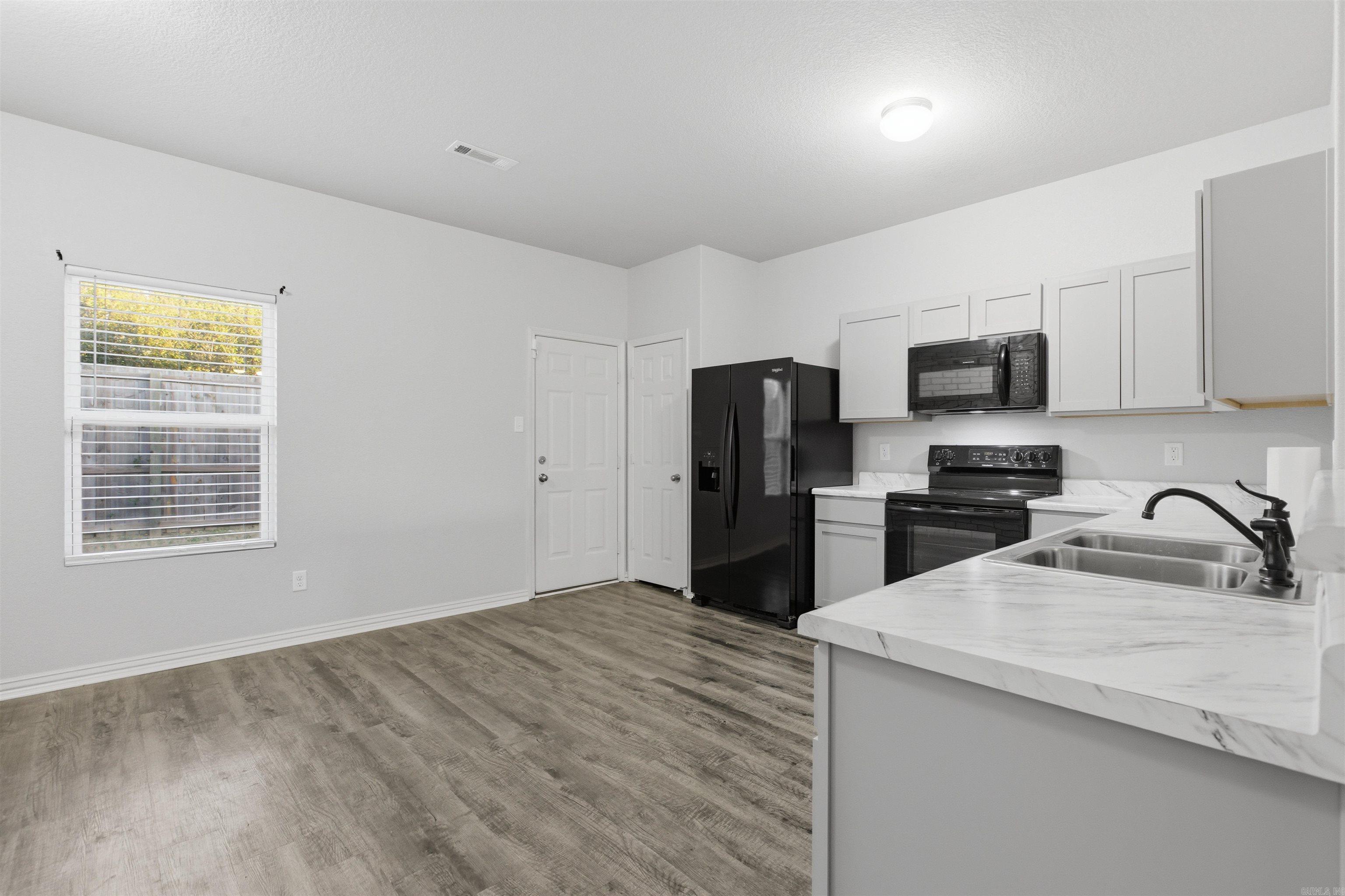 MATTHEWS - Residential