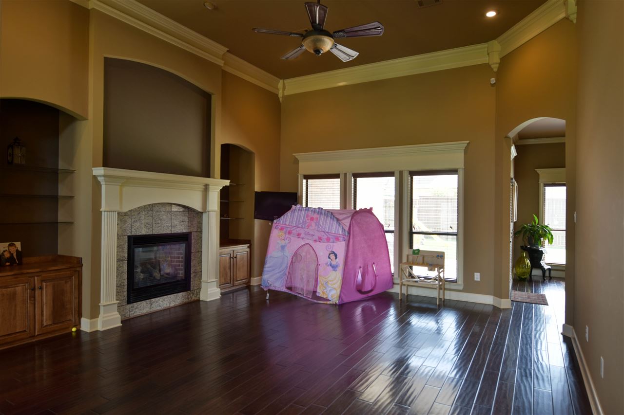 CENTENNIAL - Residential