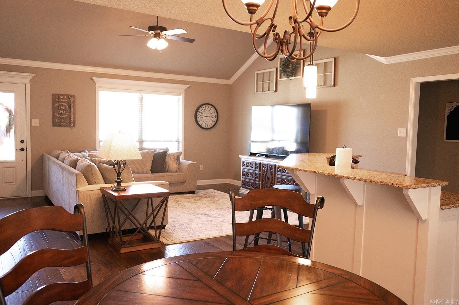 CROSS CREEK - Residential