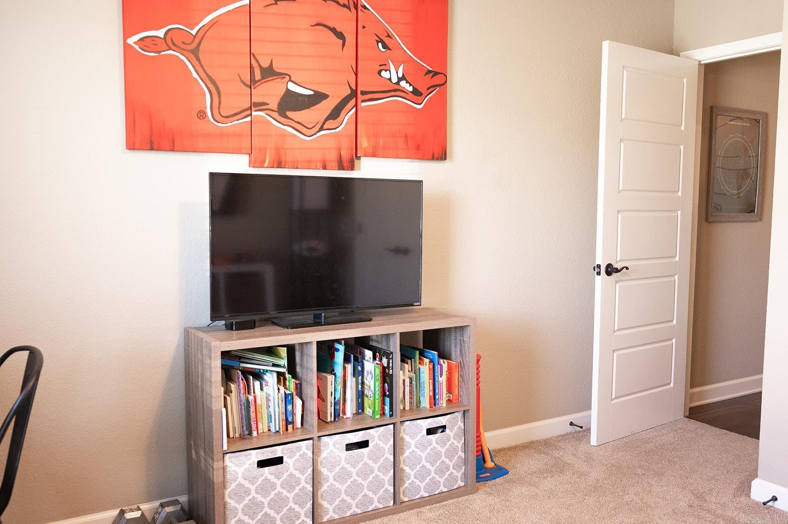 CROSS CREEK - Residential