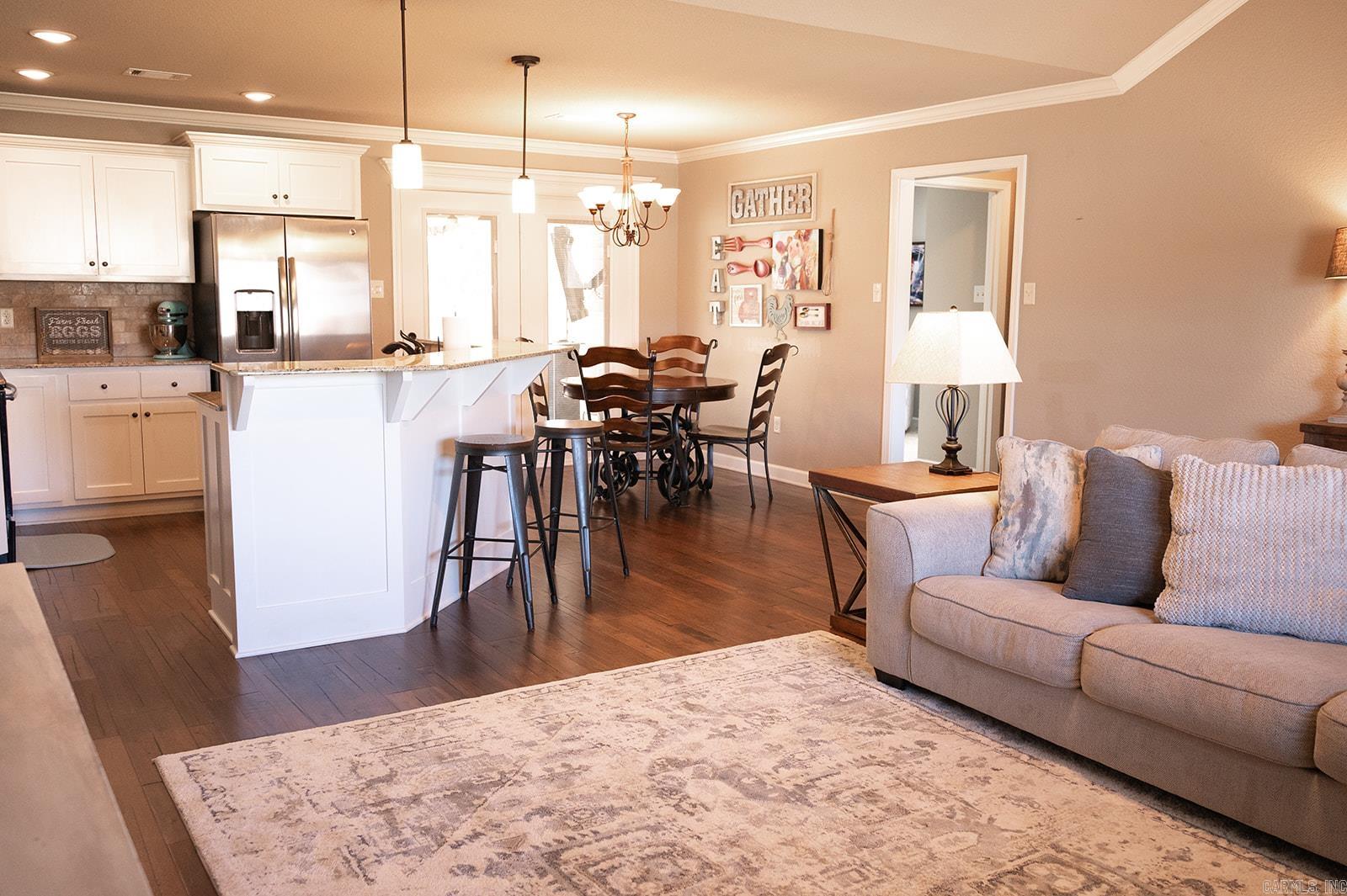 CROSS CREEK - Residential