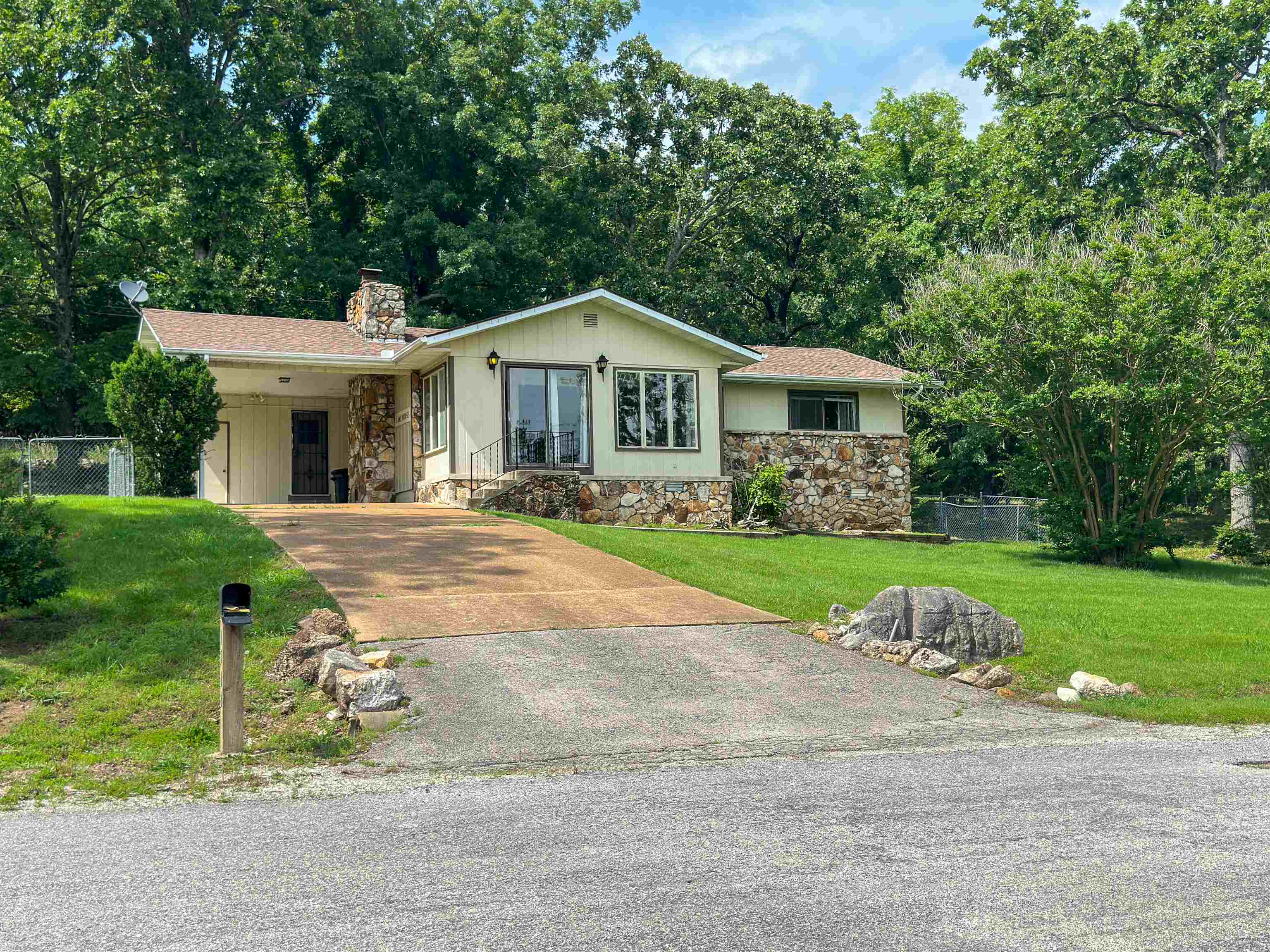 EMERALD COVE - Residential