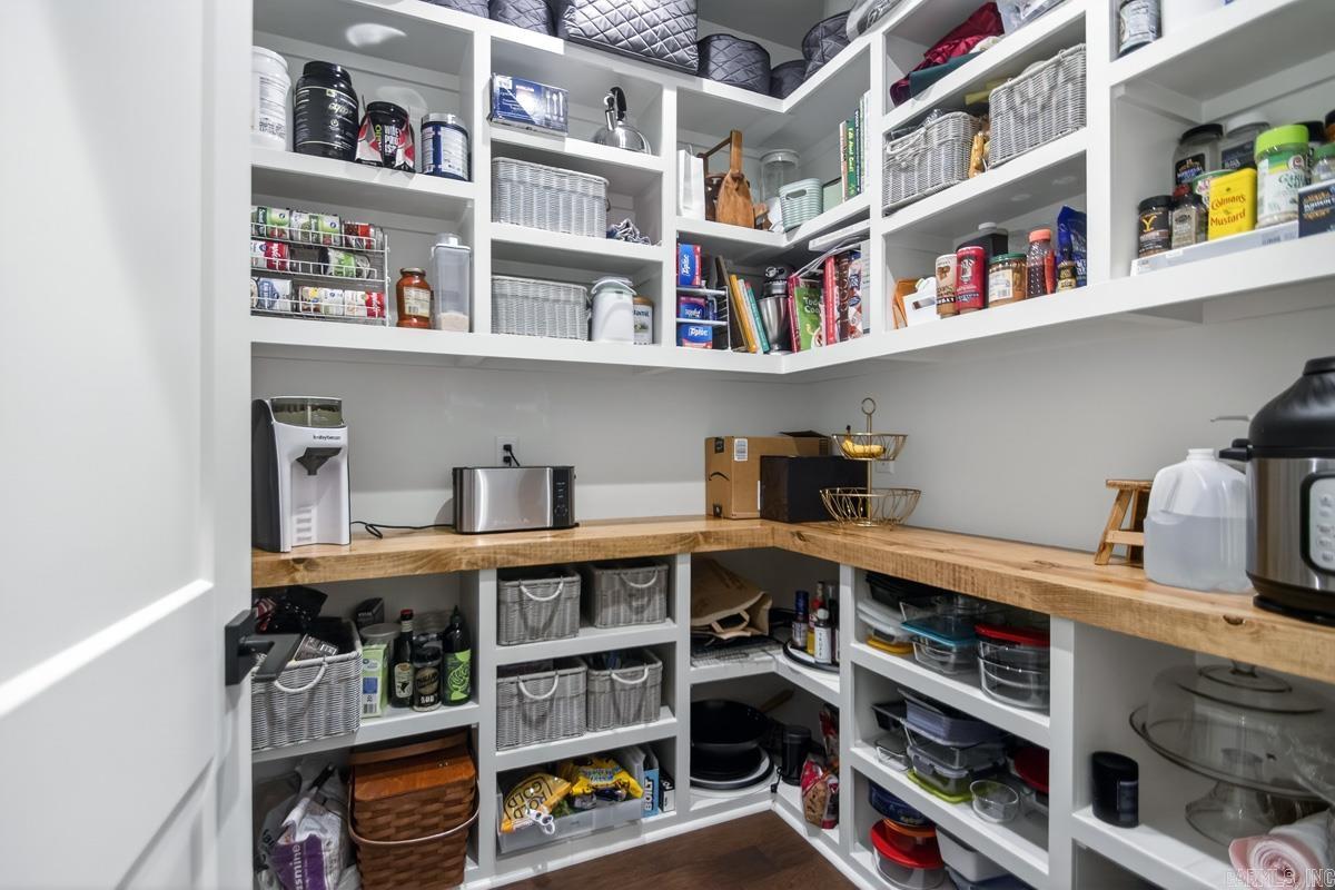 FIELDS OF HURRICANE LAKE ESTATES - Residential