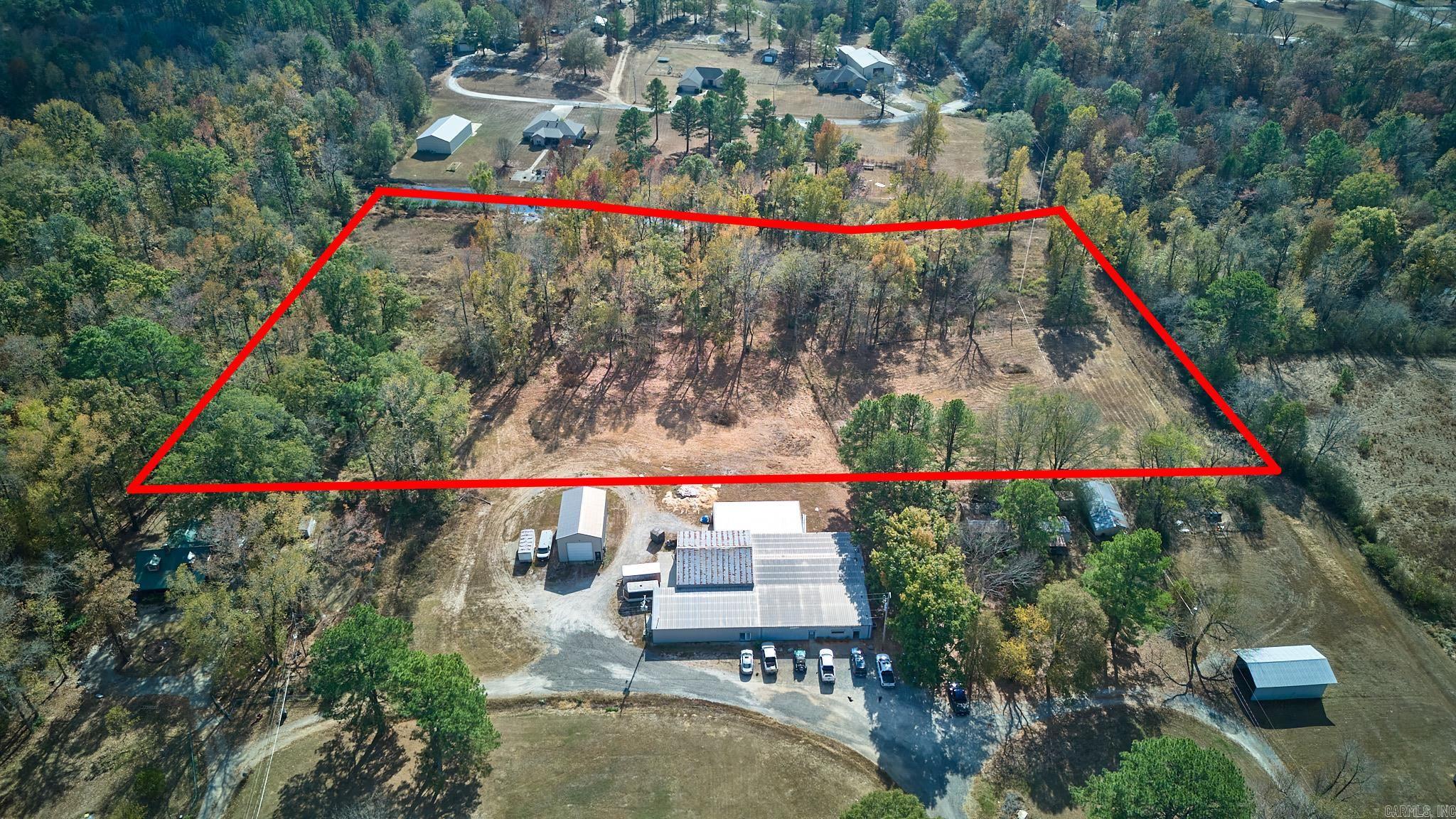 Over 6 acres with some utilities near in beautiful setting close to Lake Hamilton and Lake Ouachita.