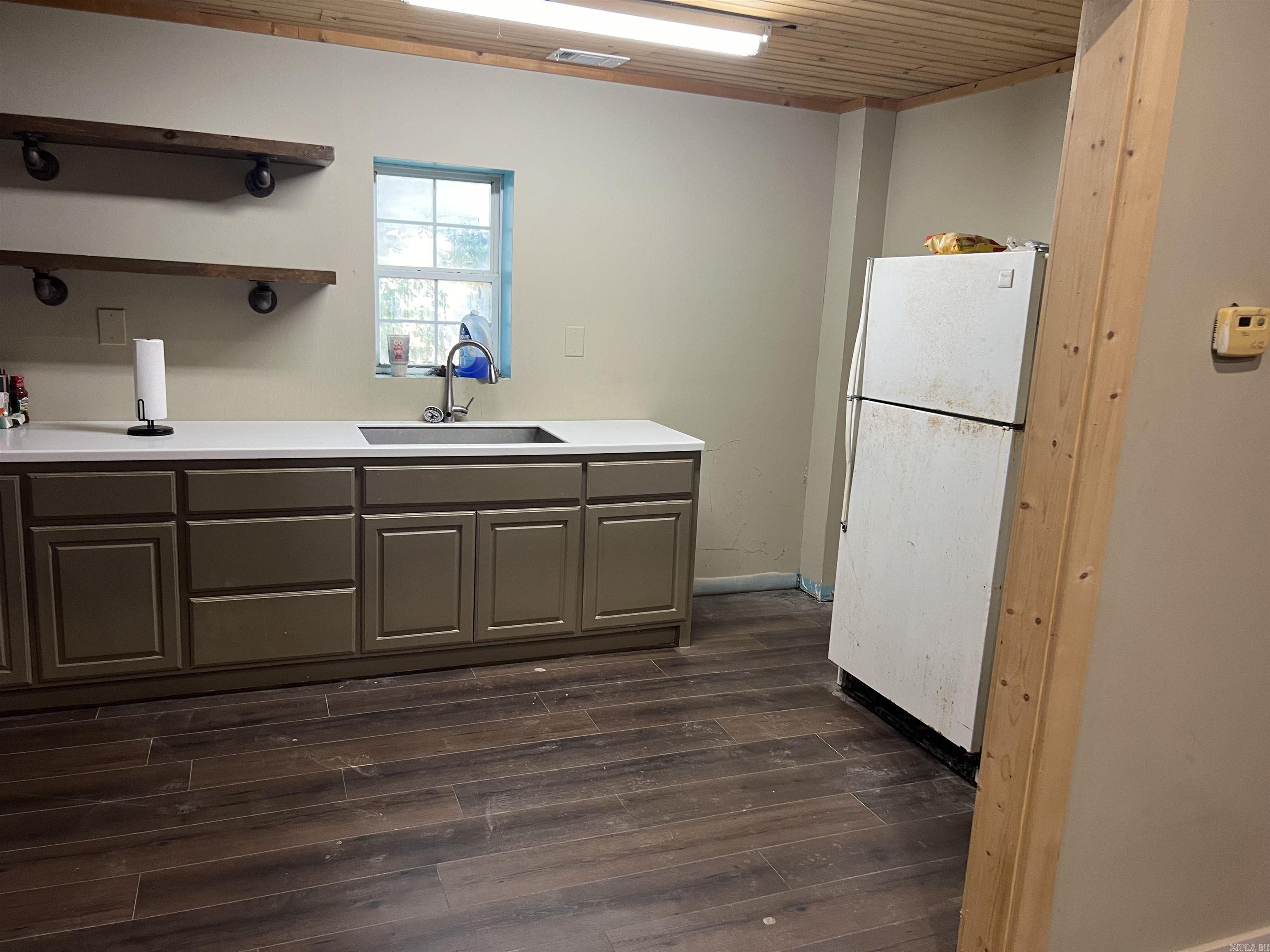 Metes & Bounds - Commercial Sale
