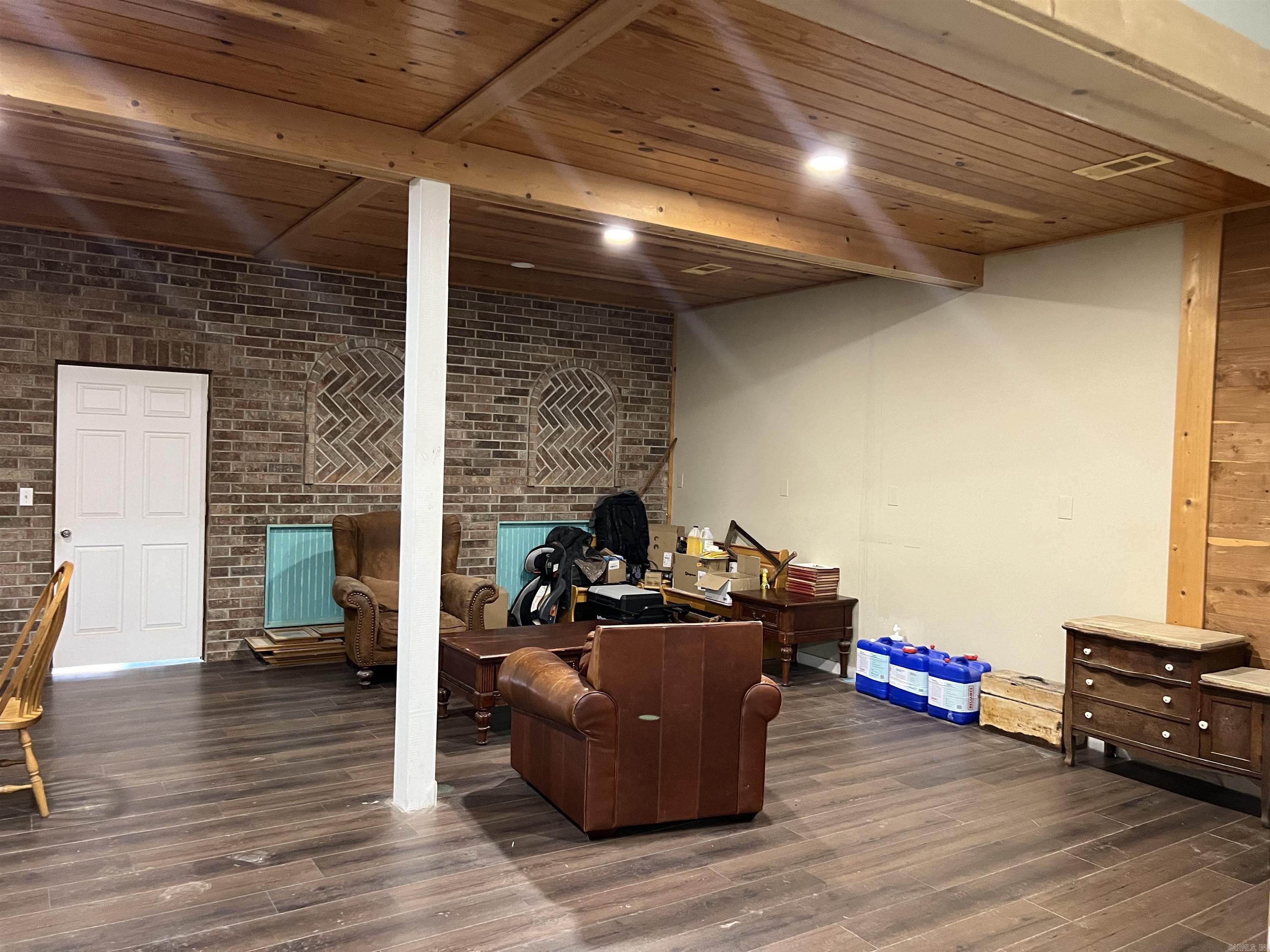 Metes & Bounds - Commercial Sale