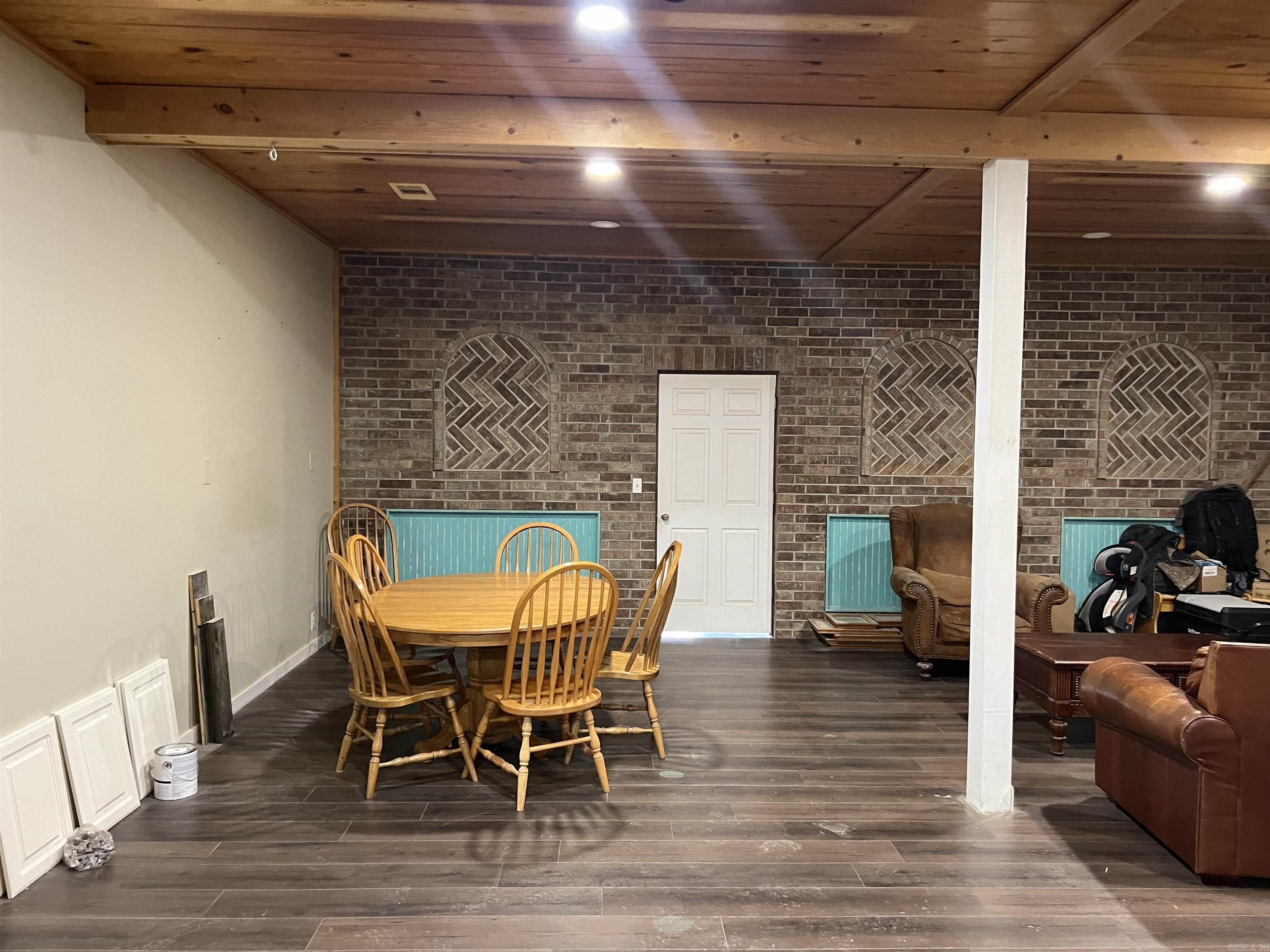 Metes & Bounds - Commercial Sale