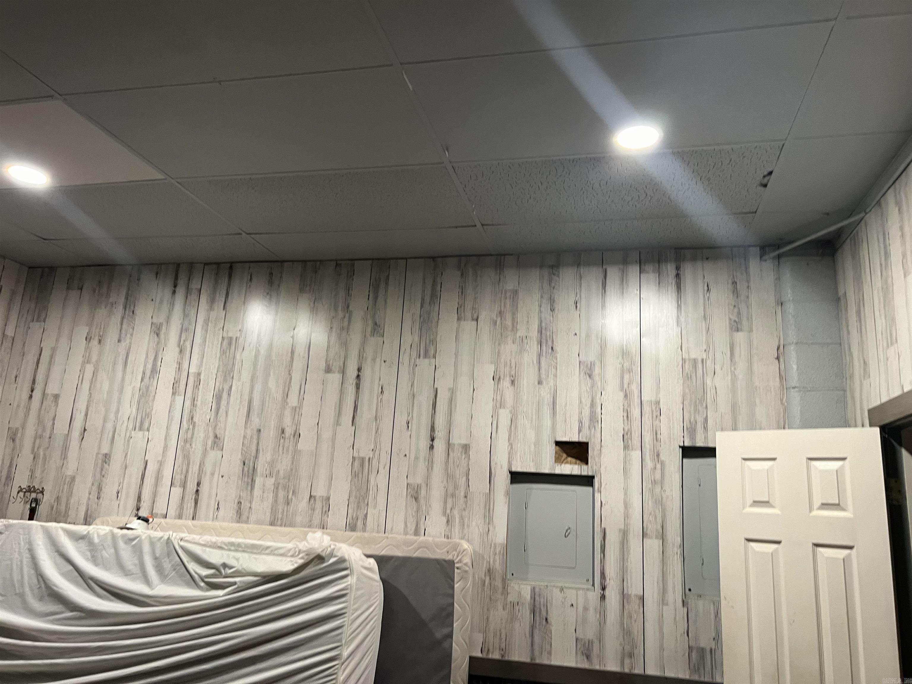 Metes & Bounds - Commercial Sale