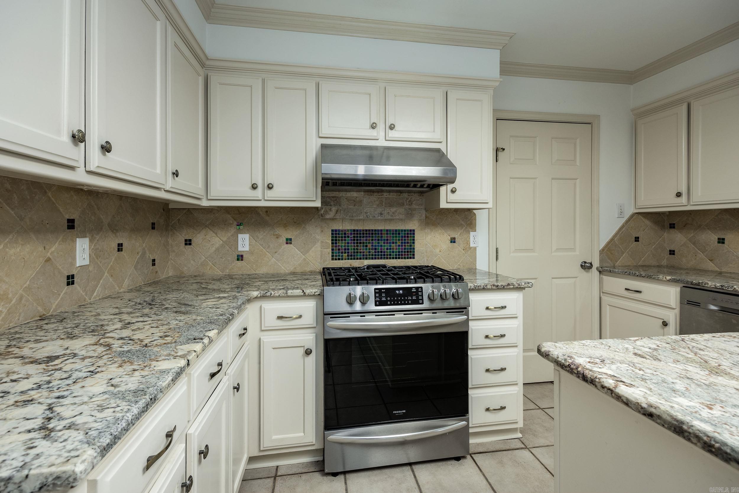 SECLUDED HILLS ADDN - Residential