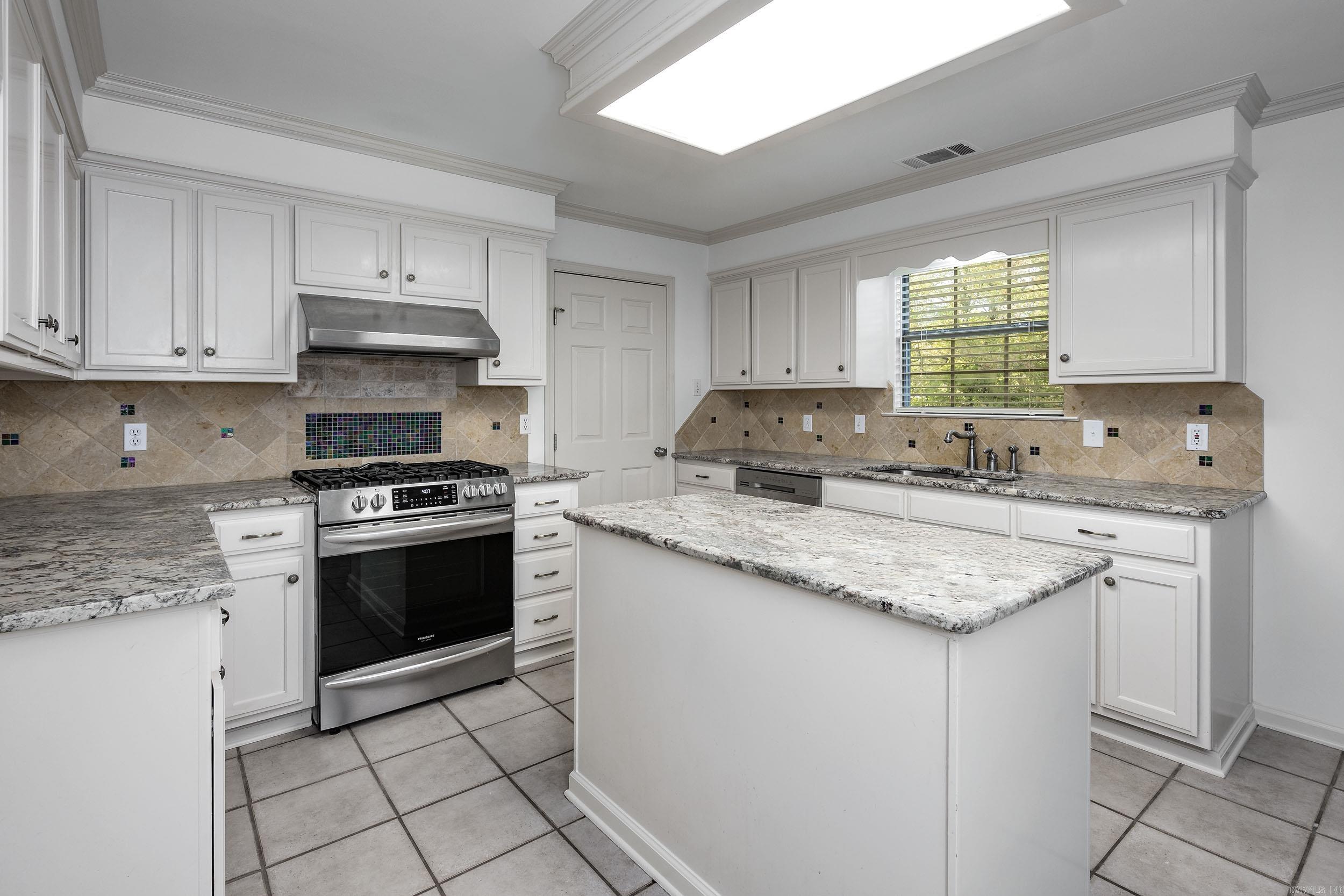 SECLUDED HILLS ADDN - Residential