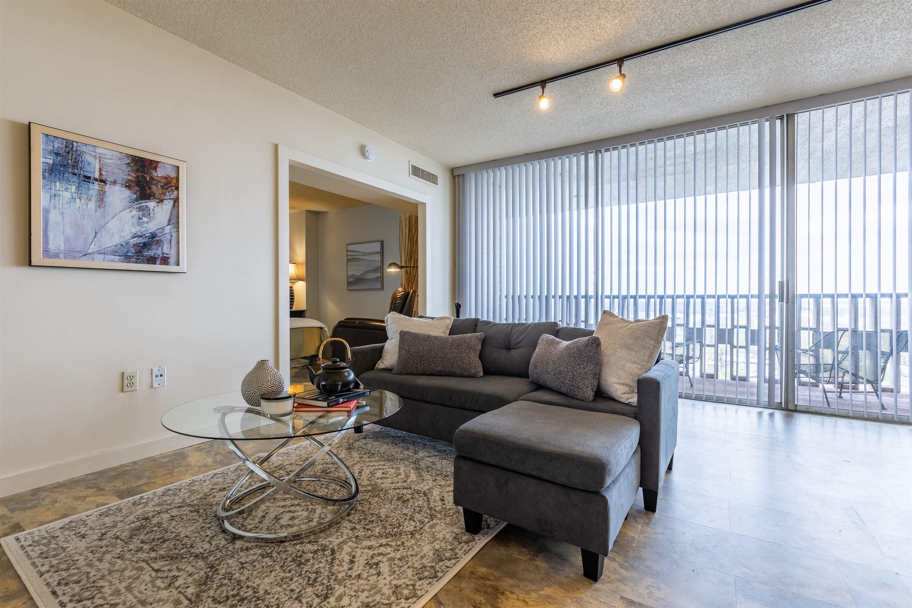 This 1 Bedroom/1 Bathroom top floor condo offers a luxurious living experience, boasting breathtaking views of the city skyline and the Arkansas River. It comes fully furnished with everything you need to enjoy the spacious and elegant living spaces that are perfect for entertaining guests or simply relaxing after a long day. The large windows allow plenty of natural light to flood the rooms, and the high ceilings create a feeling of grandeur. If you're looking for a luxurious and sophisticated living experience in Little Rock, Quapaw Towers is the perfect place for you. With its prime location, exceptional amenities, and unparalleled views, this is the ultimate in urban living.