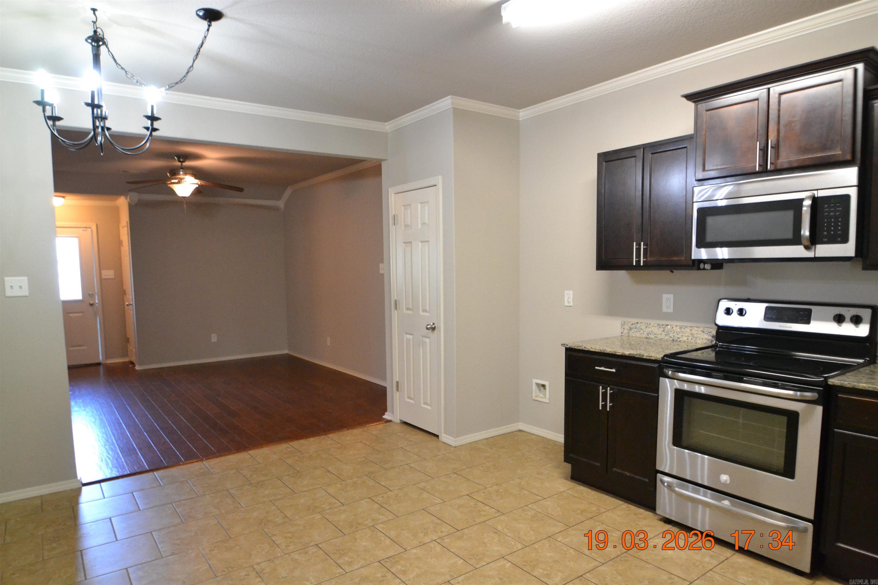 CHAPEL CREEK - Residential