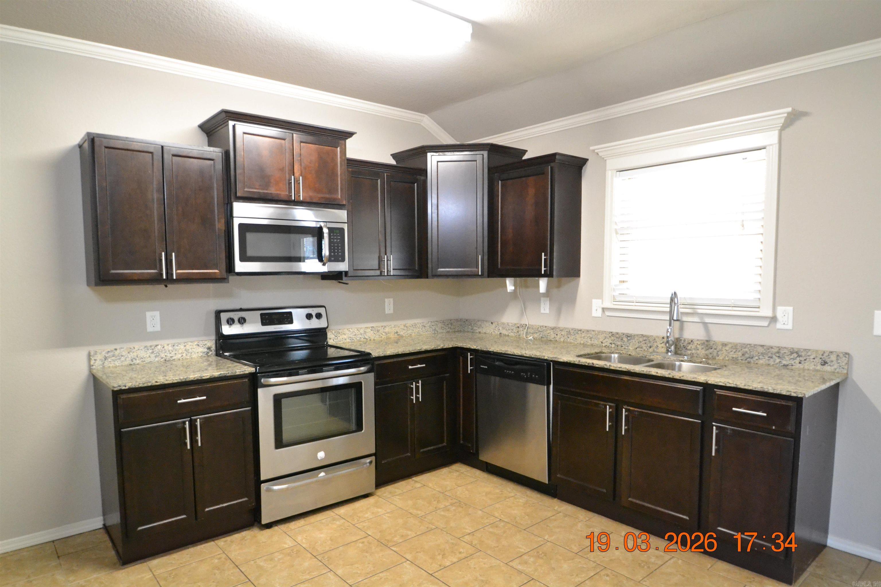 CHAPEL CREEK - Residential