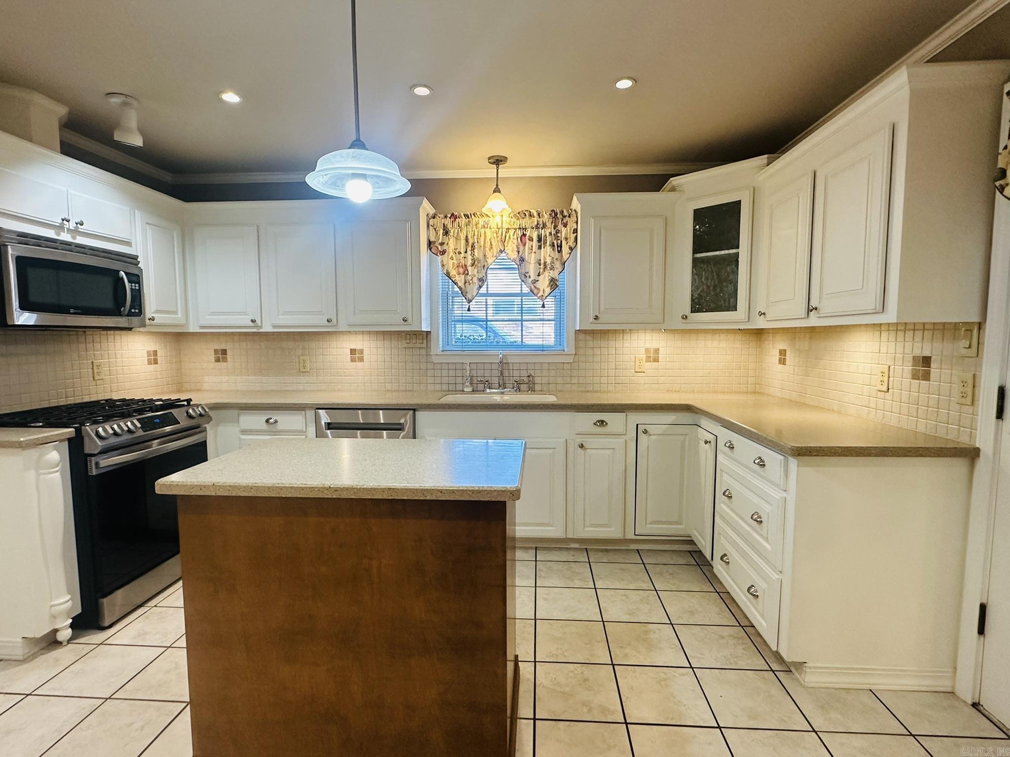 NORMAN ACRES - Residential
