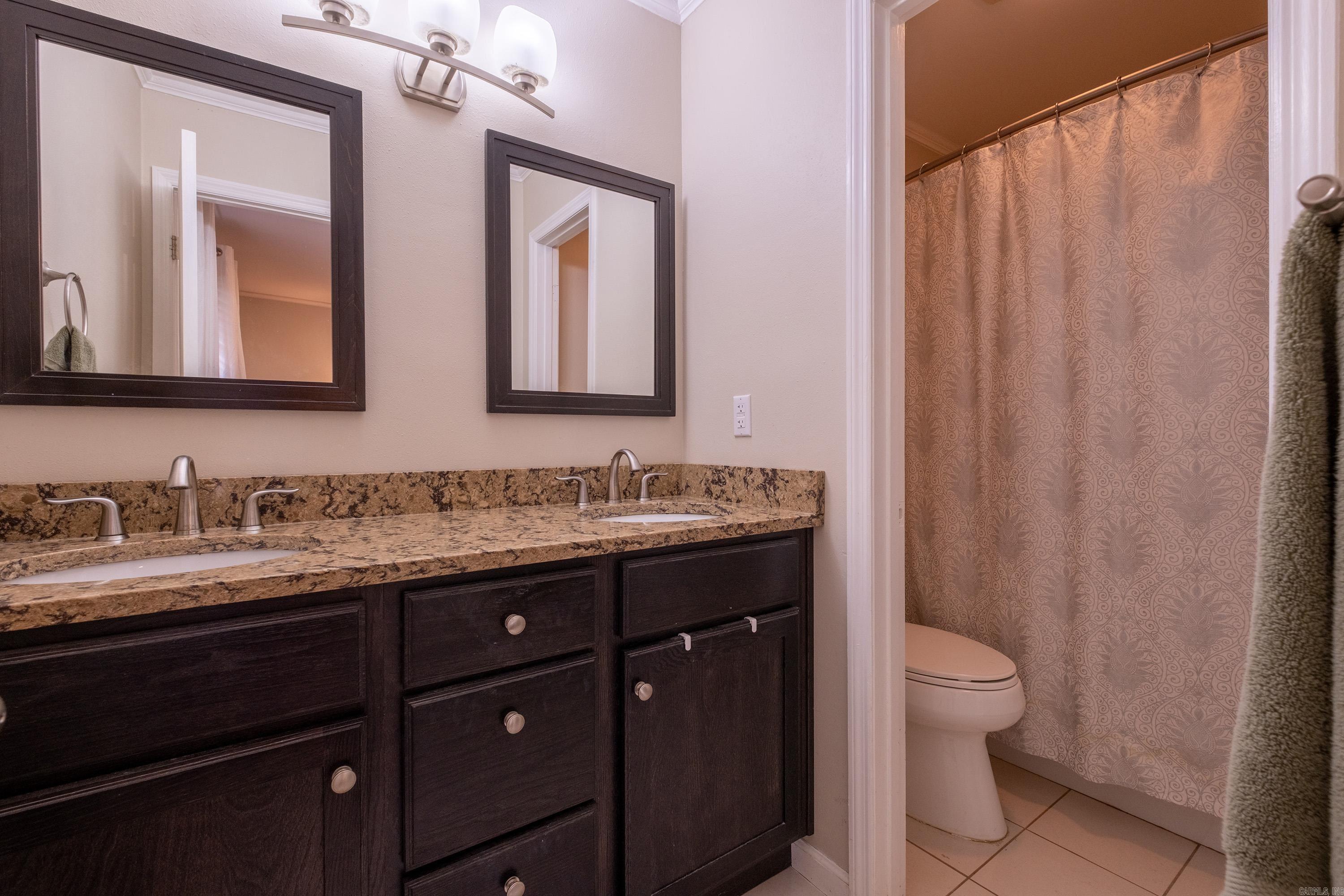 MARLOWE MANOR - Residential