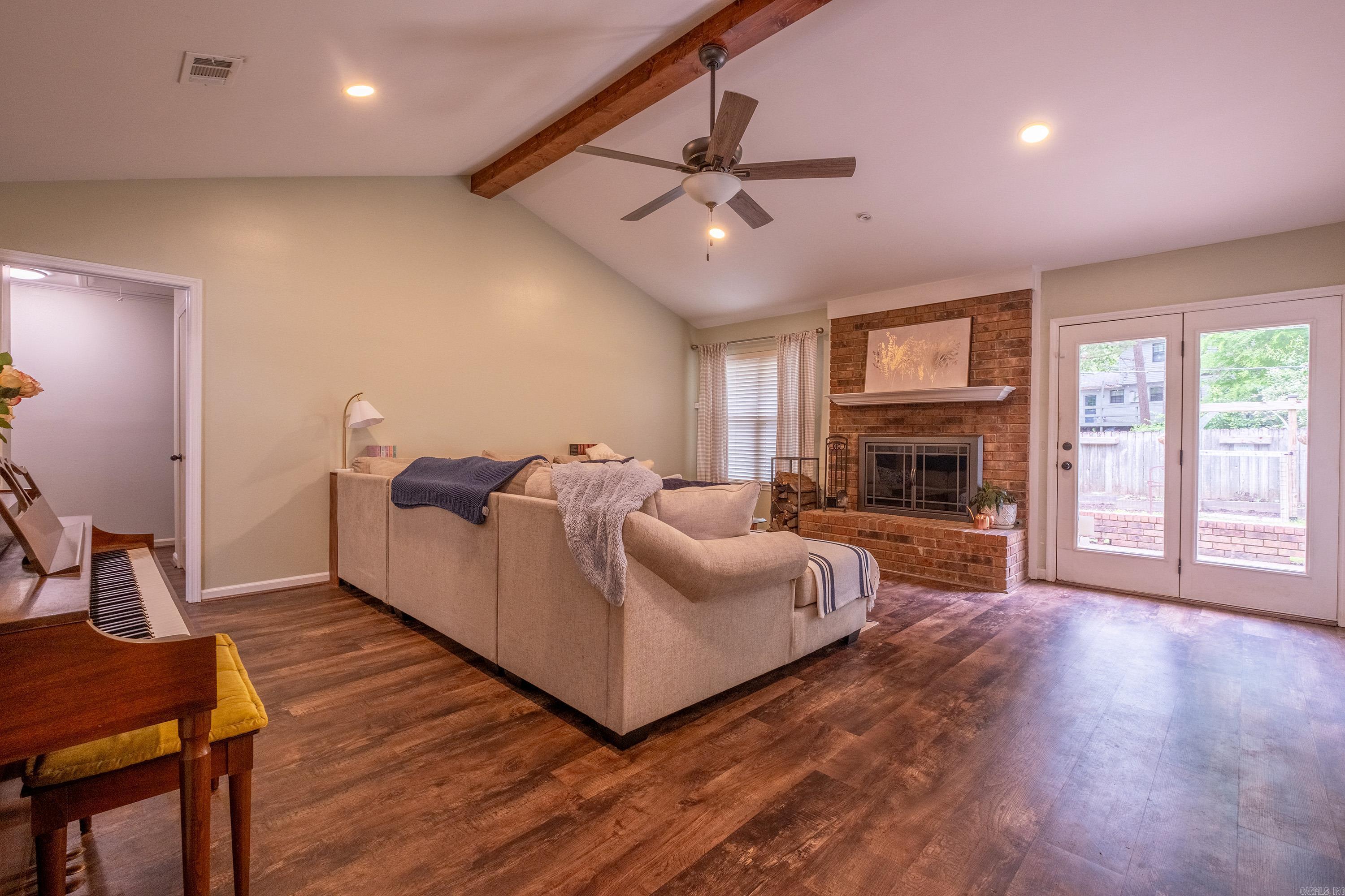 MARLOWE MANOR - Residential