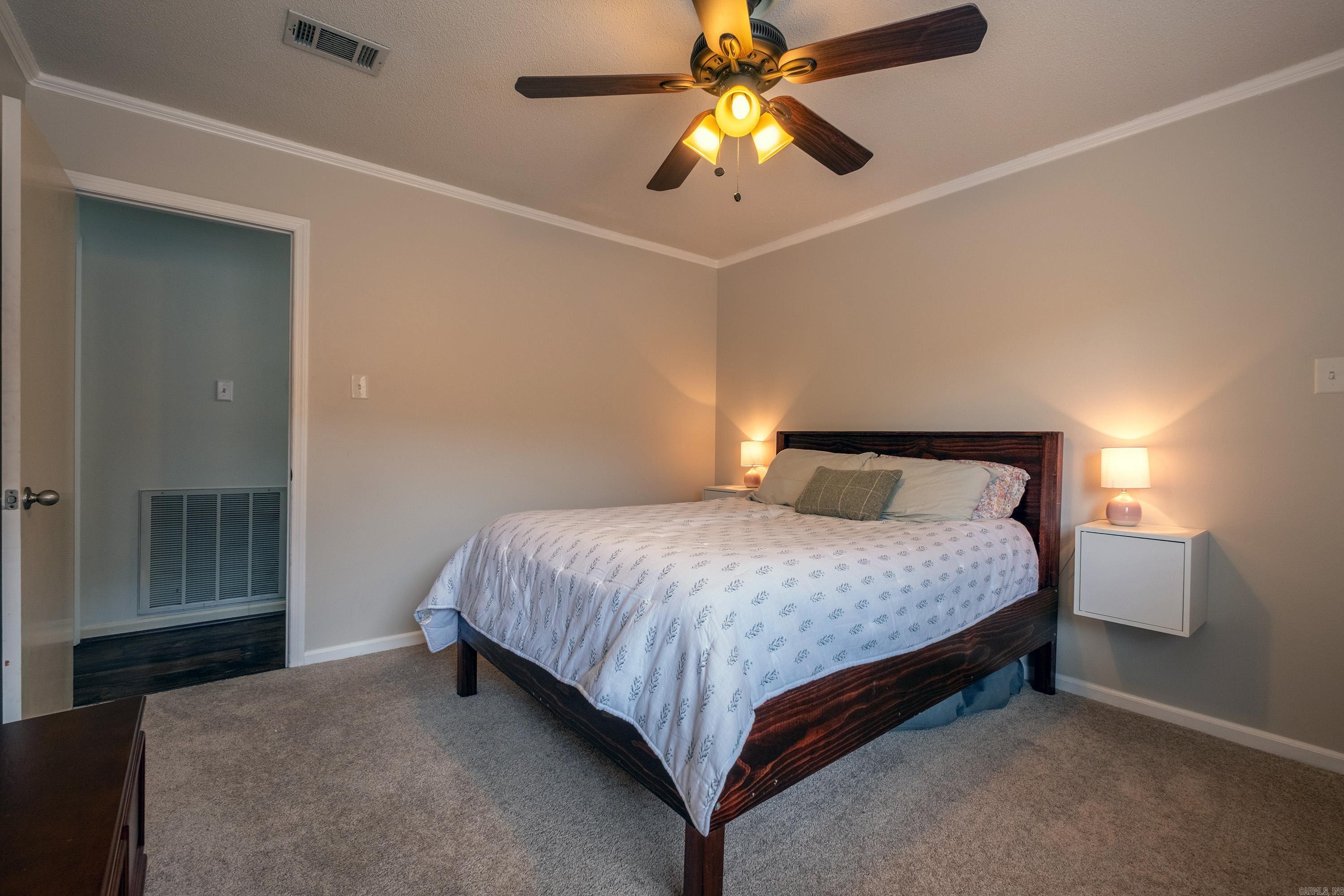 MARLOWE MANOR - Residential