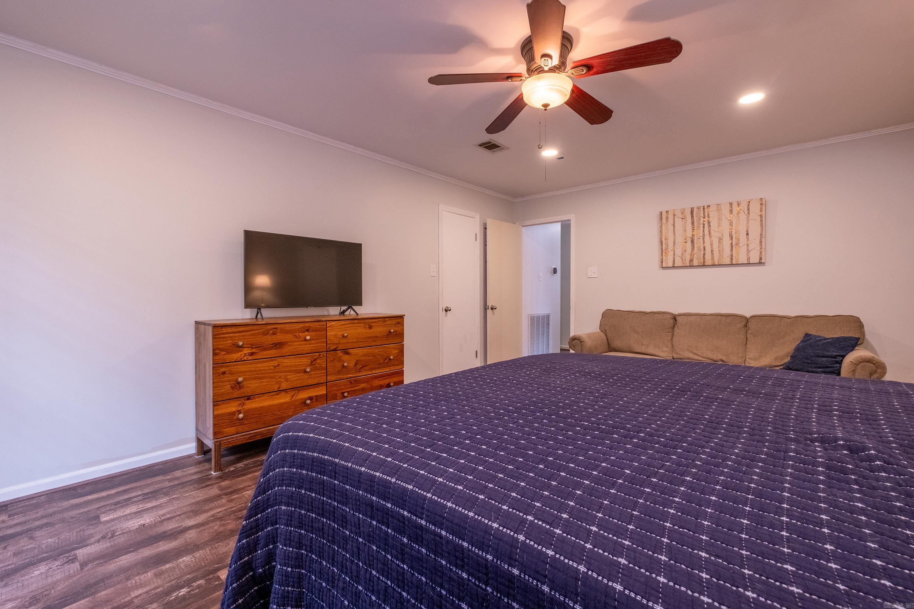 MARLOWE MANOR - Residential