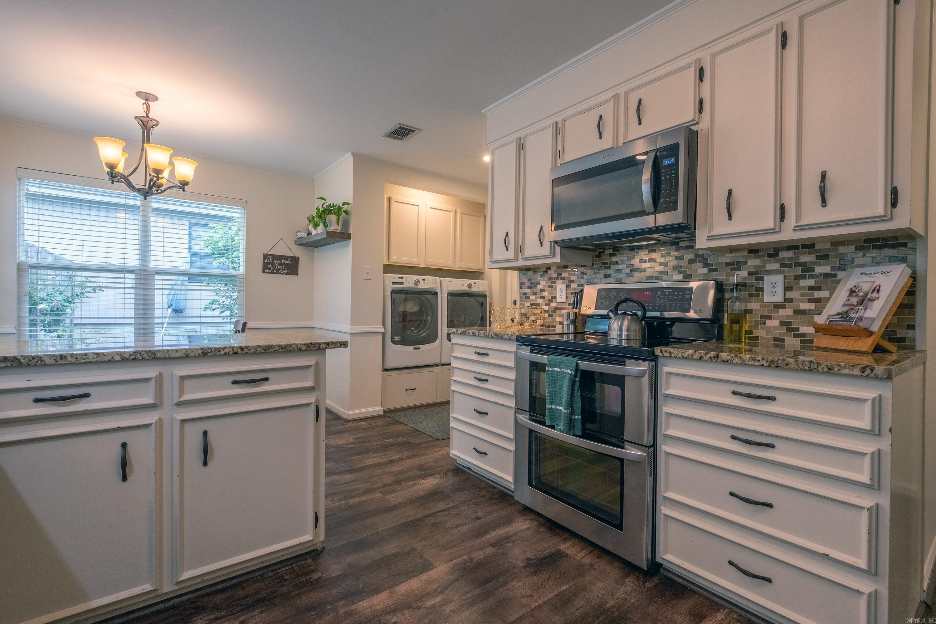 MARLOWE MANOR - Residential