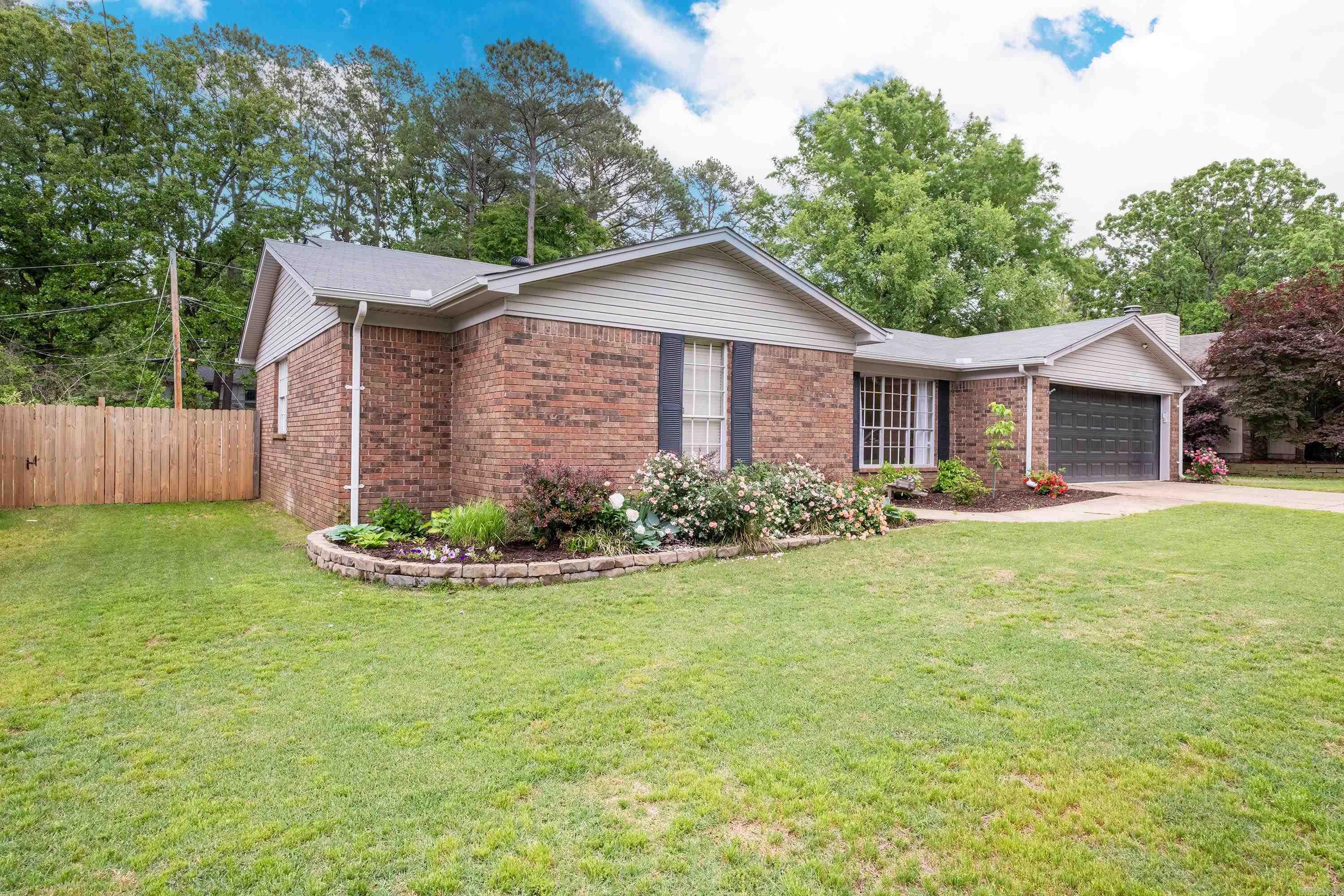 MARLOWE MANOR - Residential