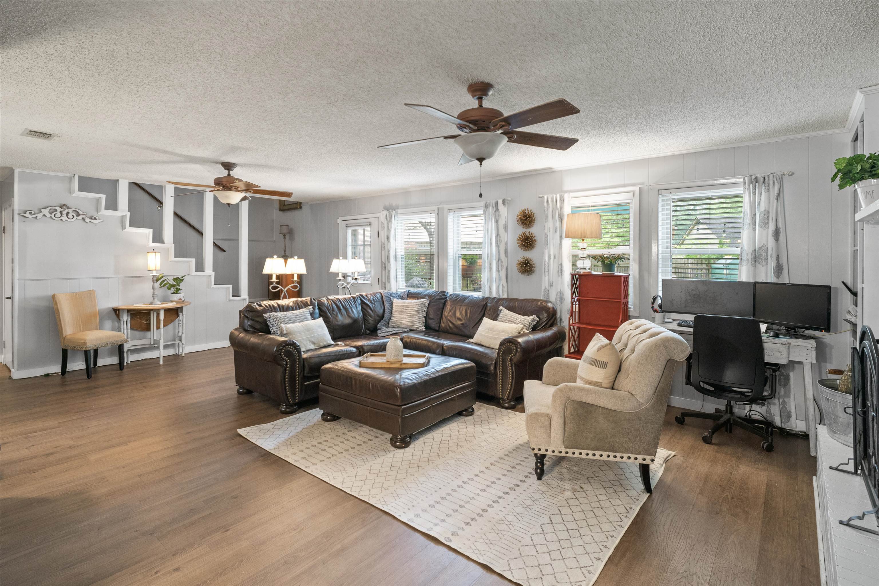 OAK FORREST - Residential