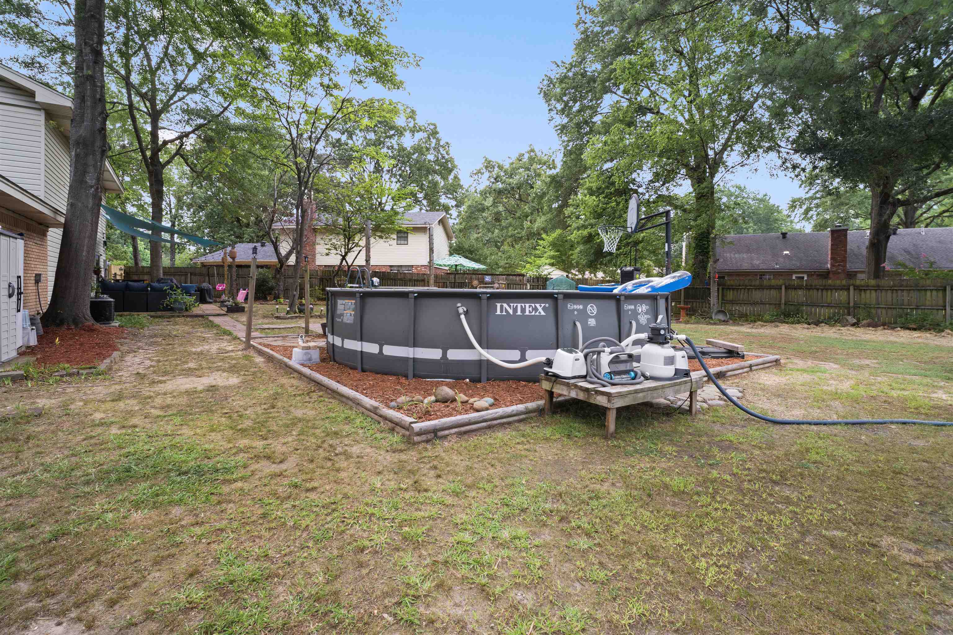 OAK FORREST - Residential