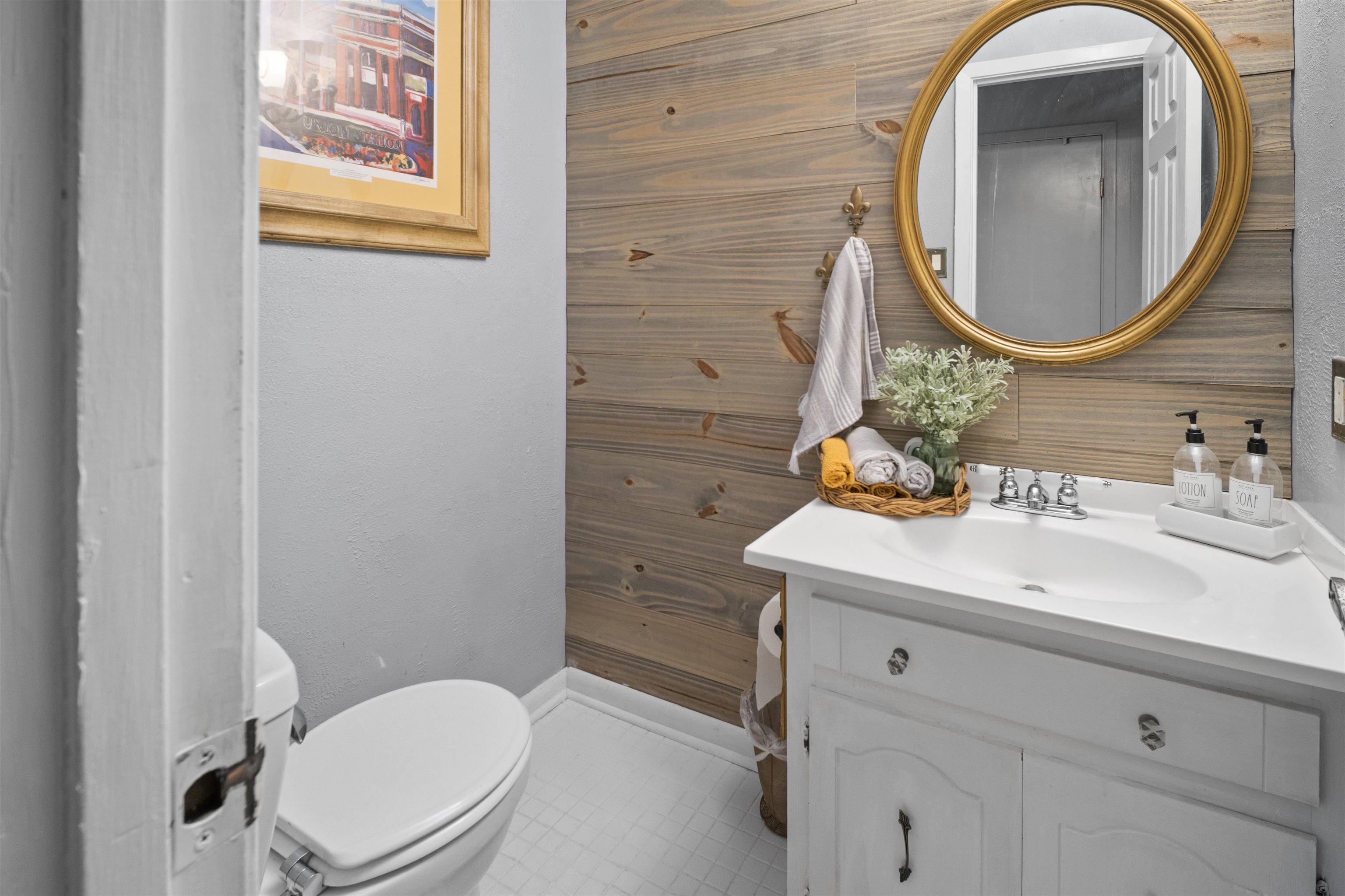 OAK FORREST - Residential