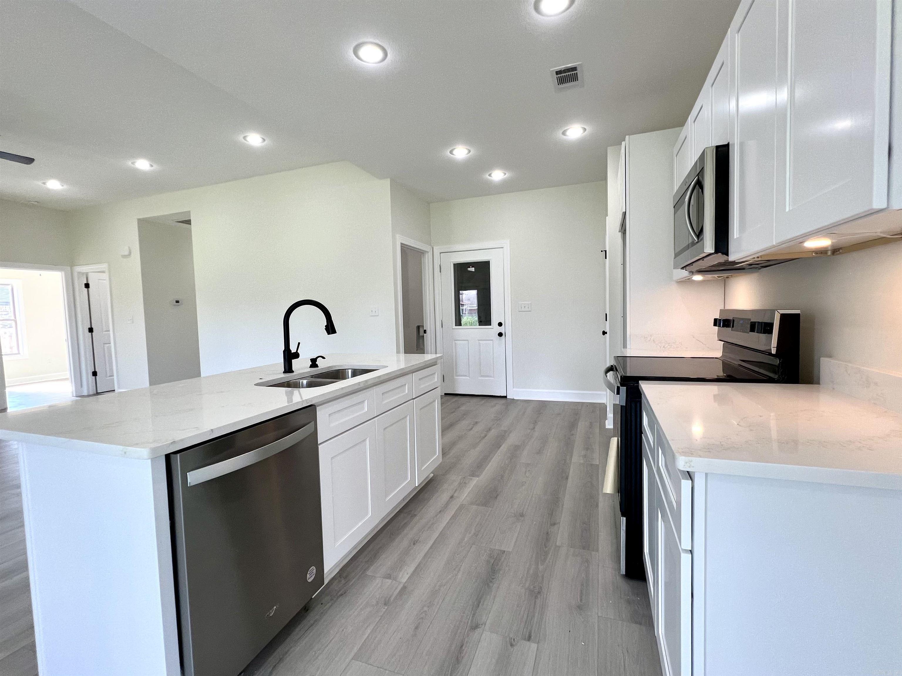 STELLA ESTATES - Residential