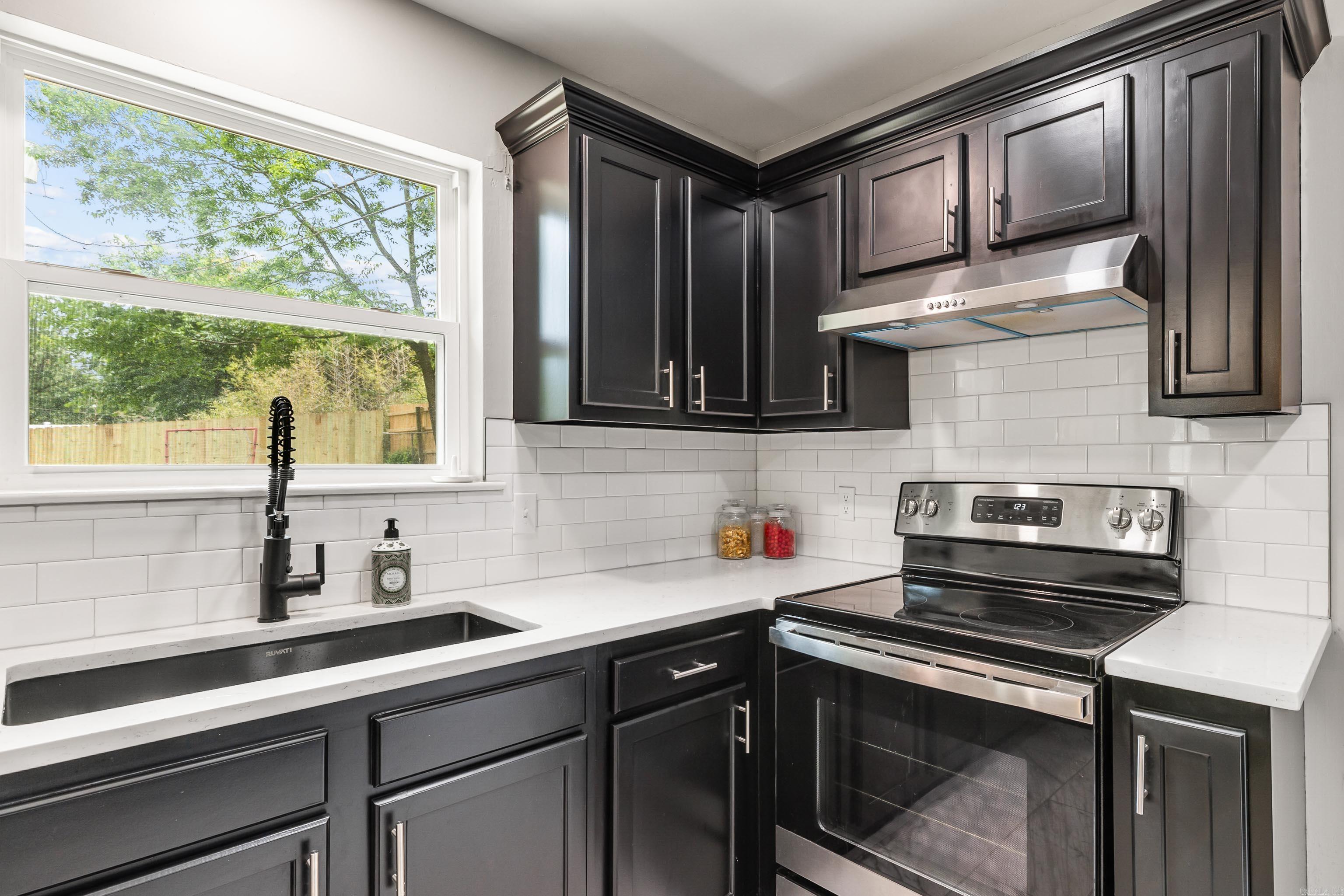 LEAWOOD HEIGHTS - Residential