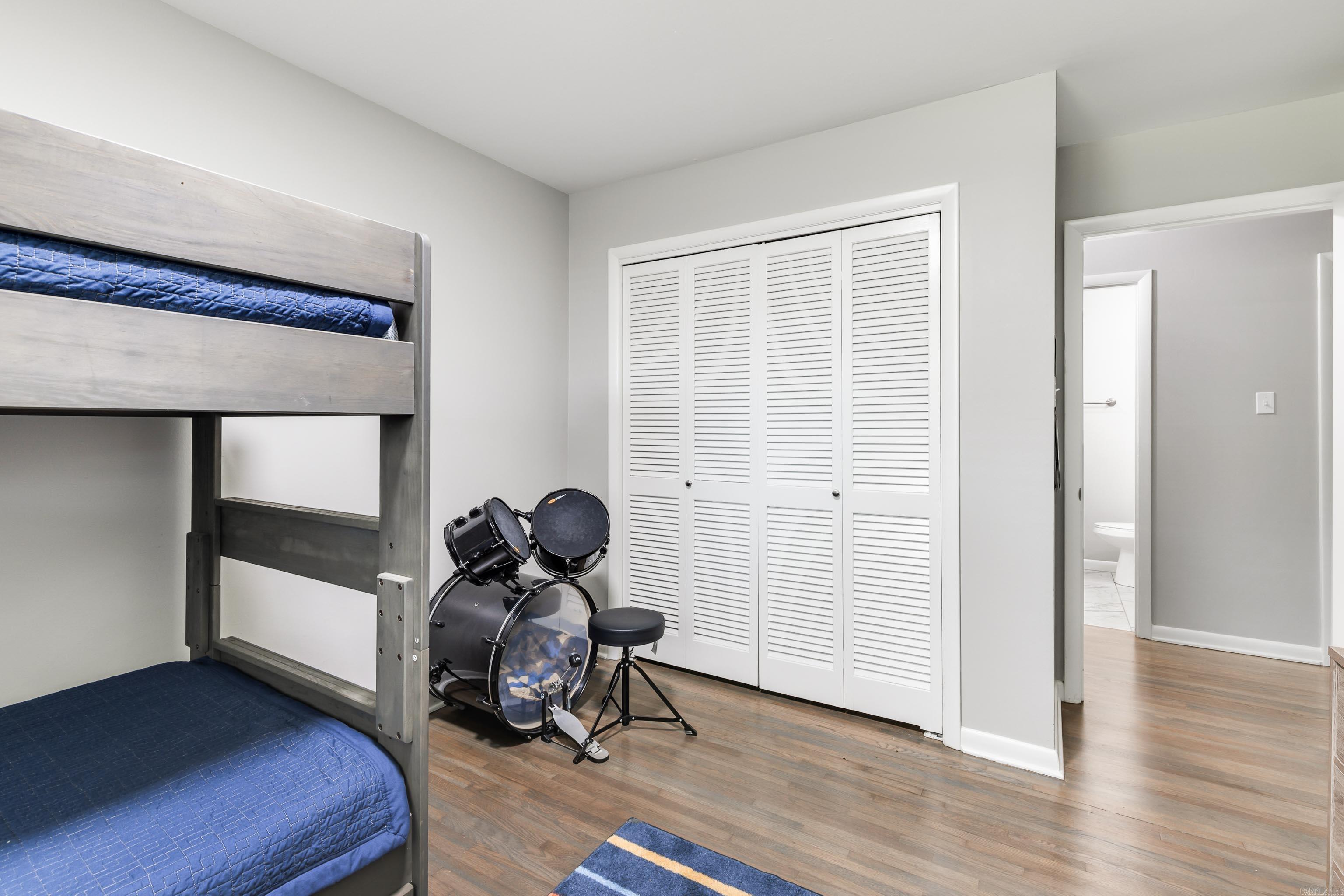 LEAWOOD HEIGHTS - Residential