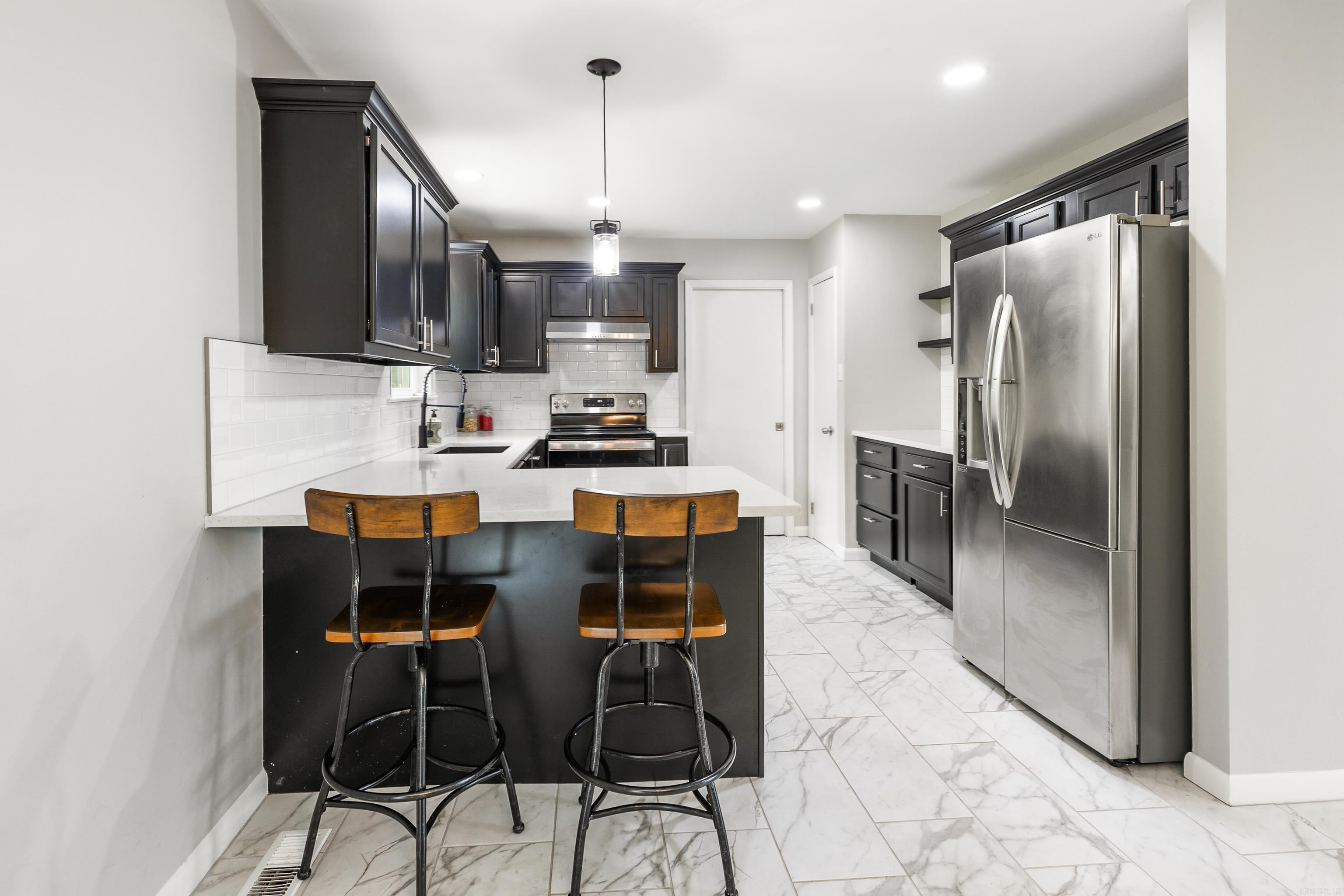 LEAWOOD HEIGHTS - Residential