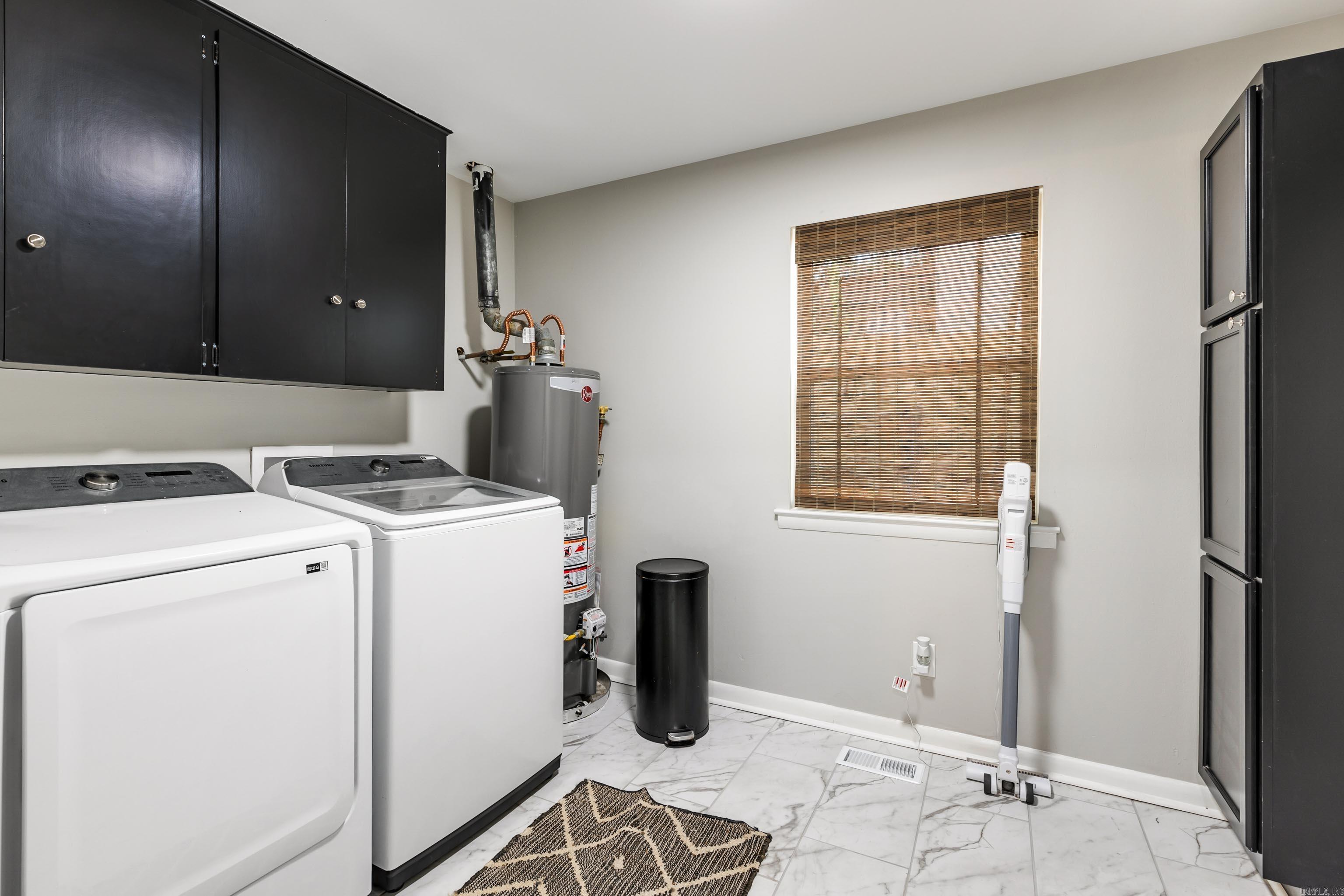 LEAWOOD HEIGHTS - Residential