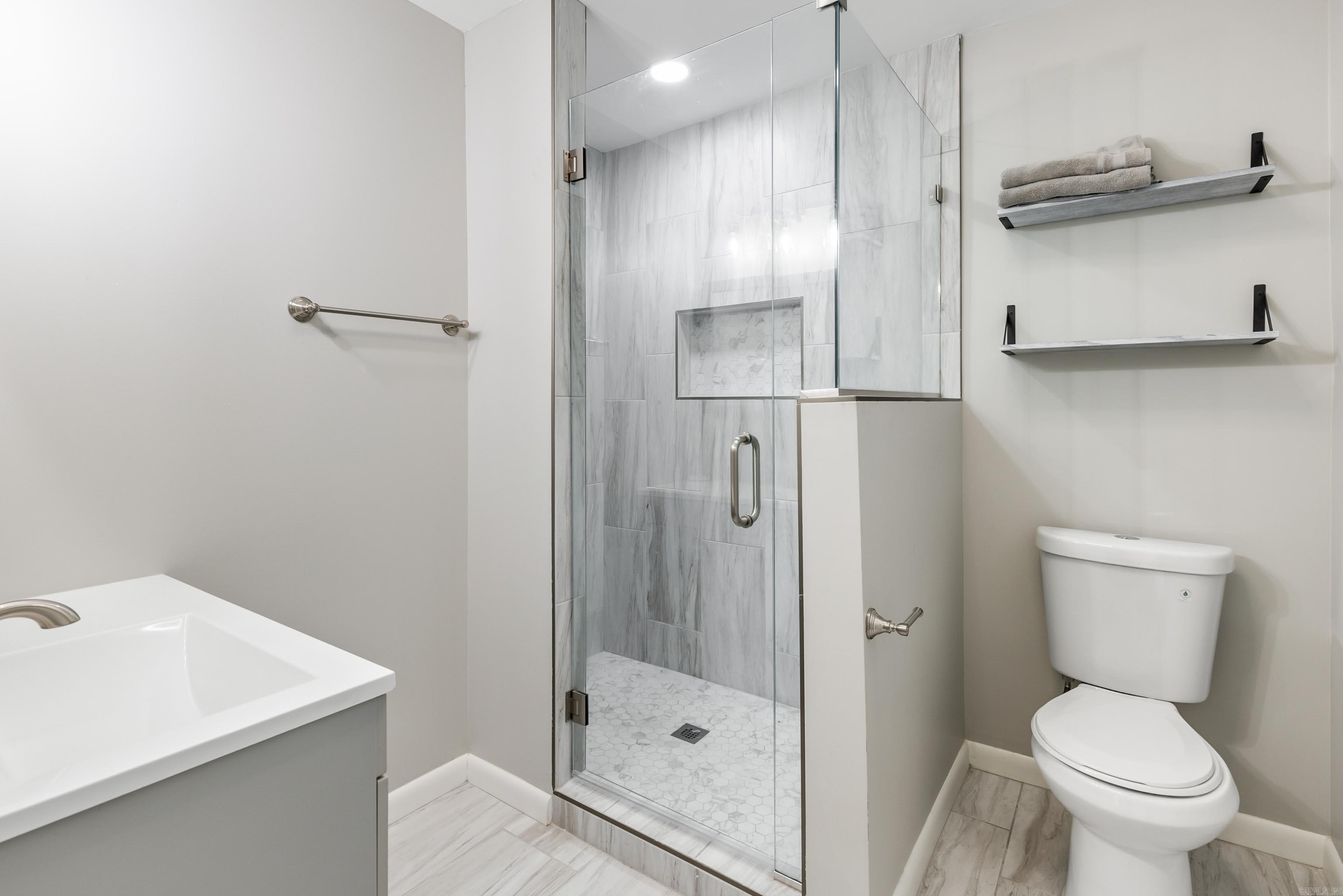 LEAWOOD HEIGHTS - Residential