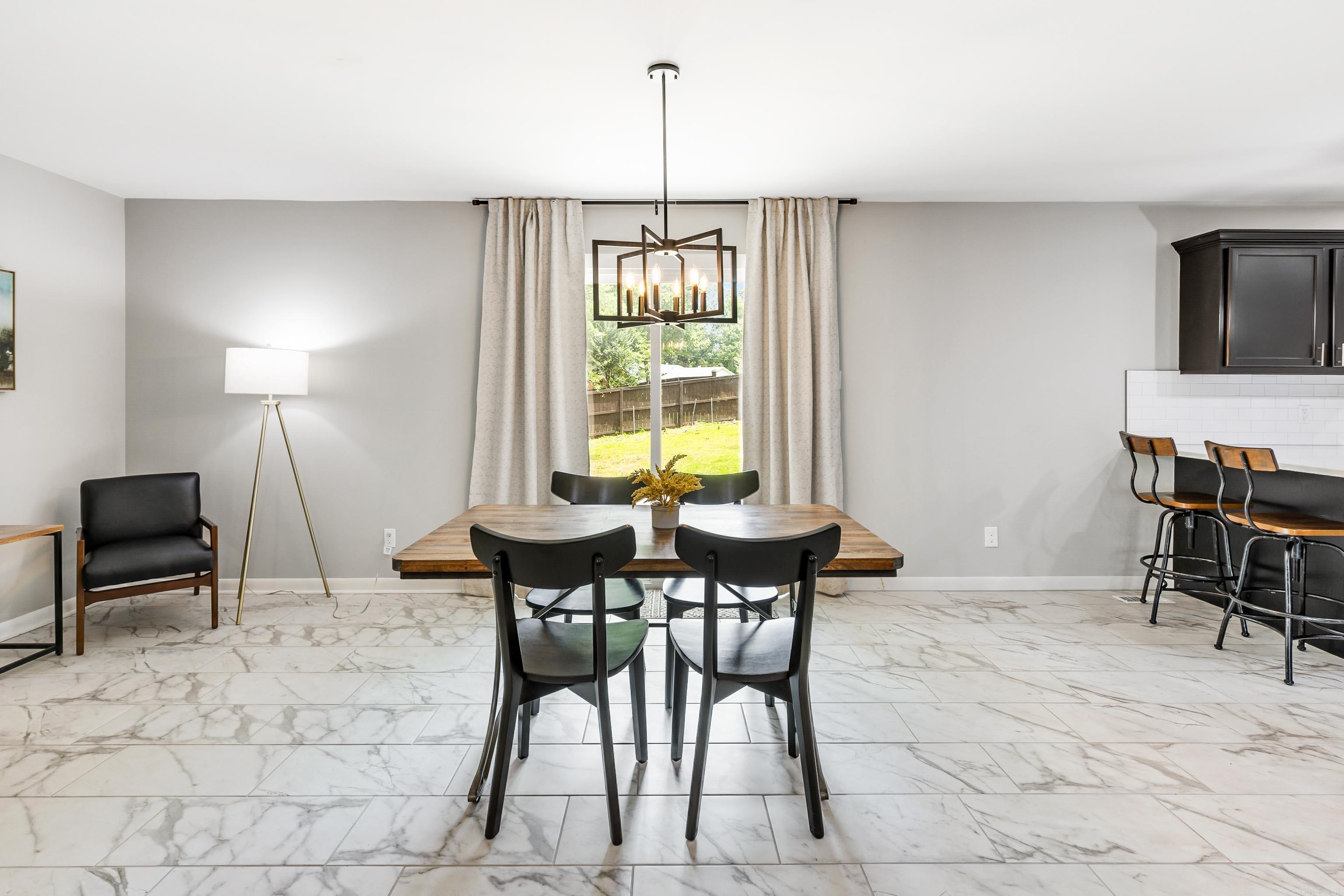 LEAWOOD HEIGHTS - Residential