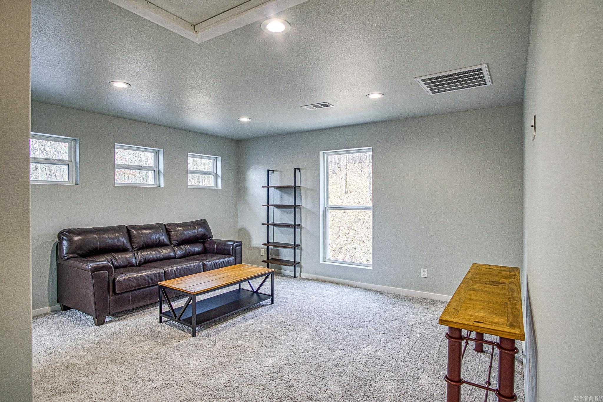 DIAMONDHEAD - Residential