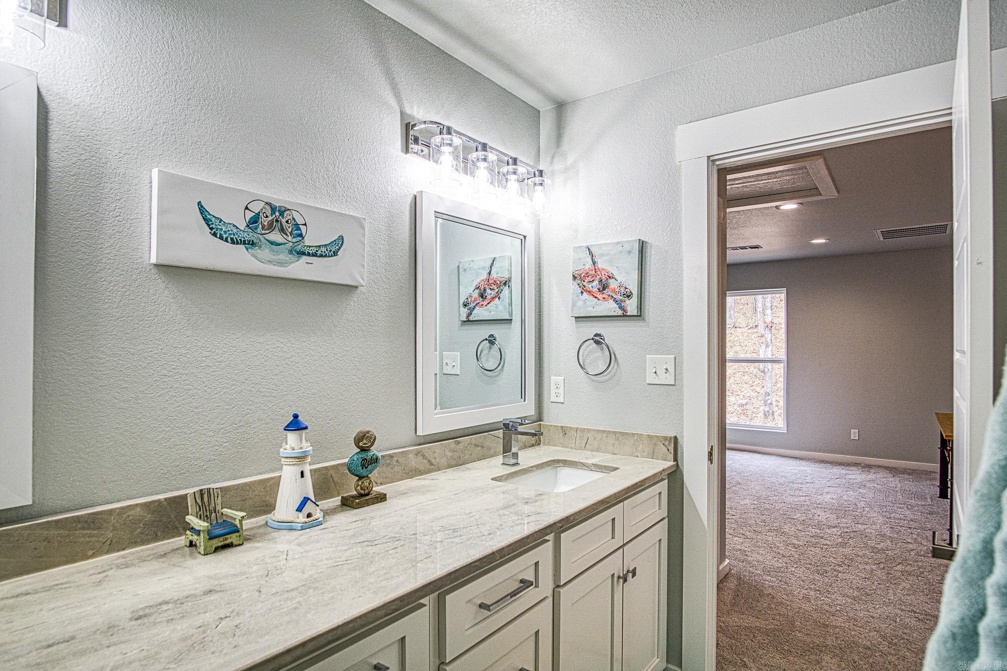 DIAMONDHEAD - Residential