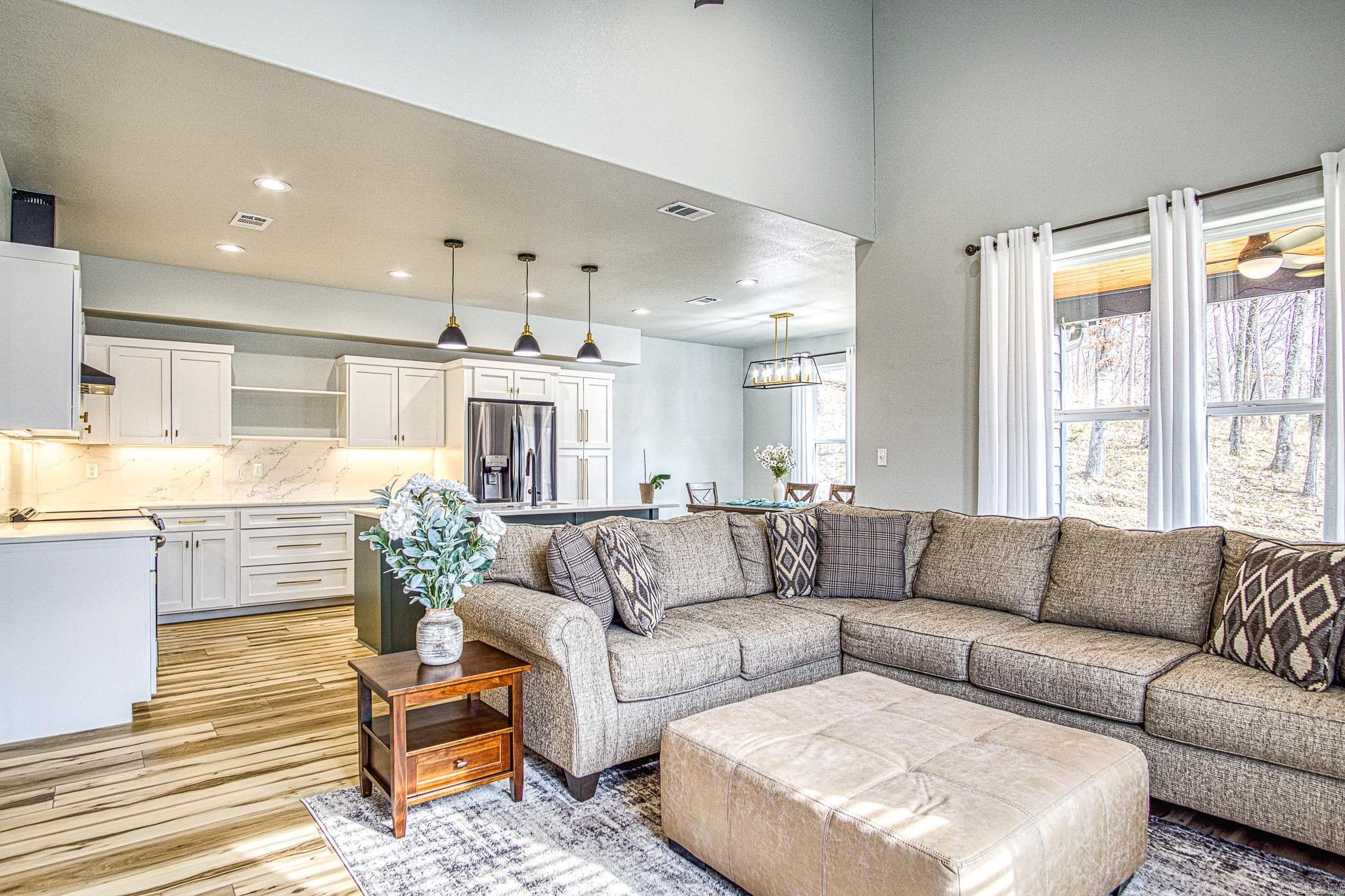 DIAMONDHEAD - Residential
