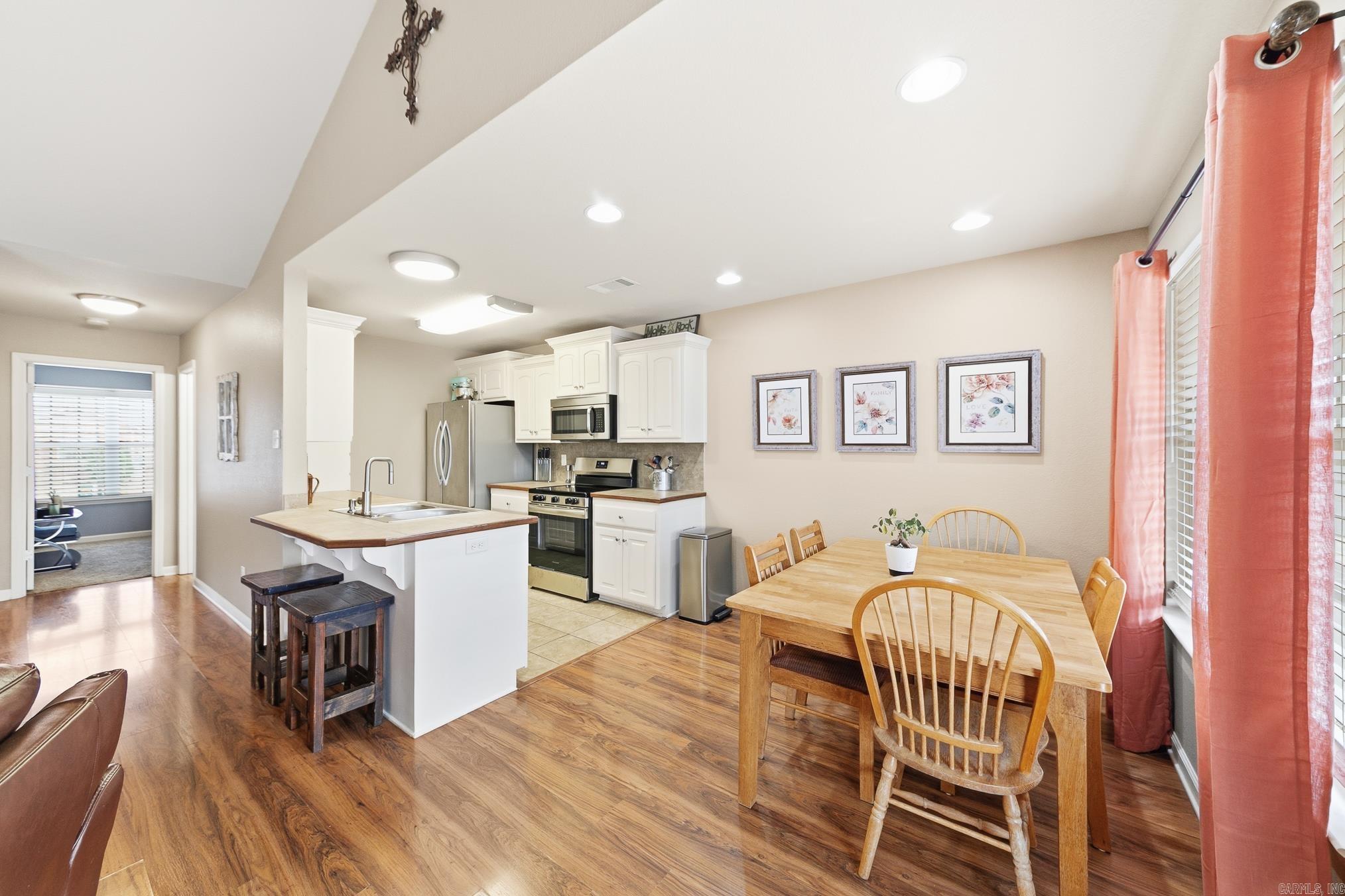 BRYSON ESTATES - Residential