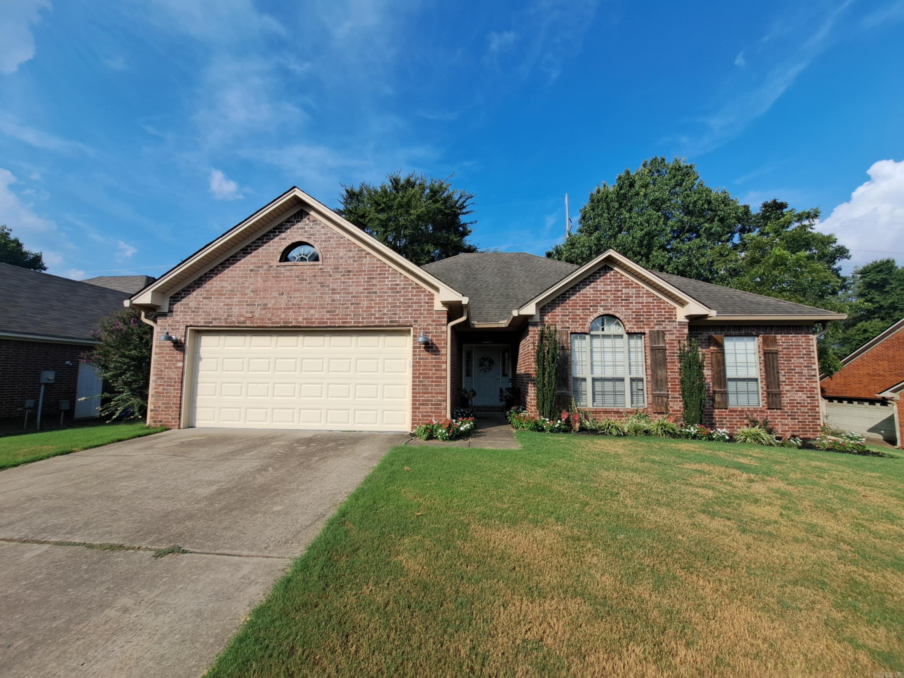 New listing in Cutter Ridge Subdivision! Move in ready!! 4 bed 2 bath home has a spacious layout. Fenced in back yard that backs up to the walking trail. See agent remarks