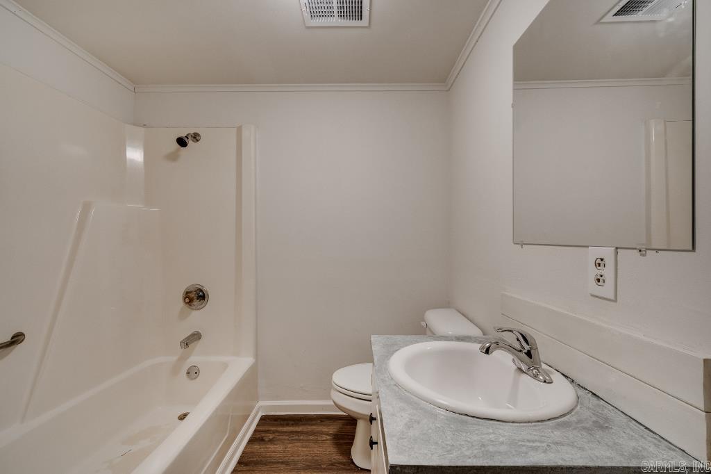 MCNEIL - Residential