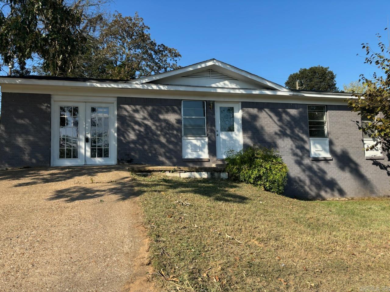 SELLER FINANCING AVAILABLE. This charming home sits on a spacious lot in a quiet neighborhood, offering the perfect blend of neighborhood living with plenty of room to enjoy. This property provides a rare opportunity for extra space while still being part of a welcoming community. Recently updated bathroom and kitchen, with new floors throughout the house, fresh paint and light fixtures. This is perfect for investors looking for a turn-key rental! Located just minutes from Conway and Morrilton, Plumerville offers small-town charm with convenient access to shopping, dining, and entertainment. If you’re looking for a home with room to breathe while still being in a neighborhood setting, this is the one!