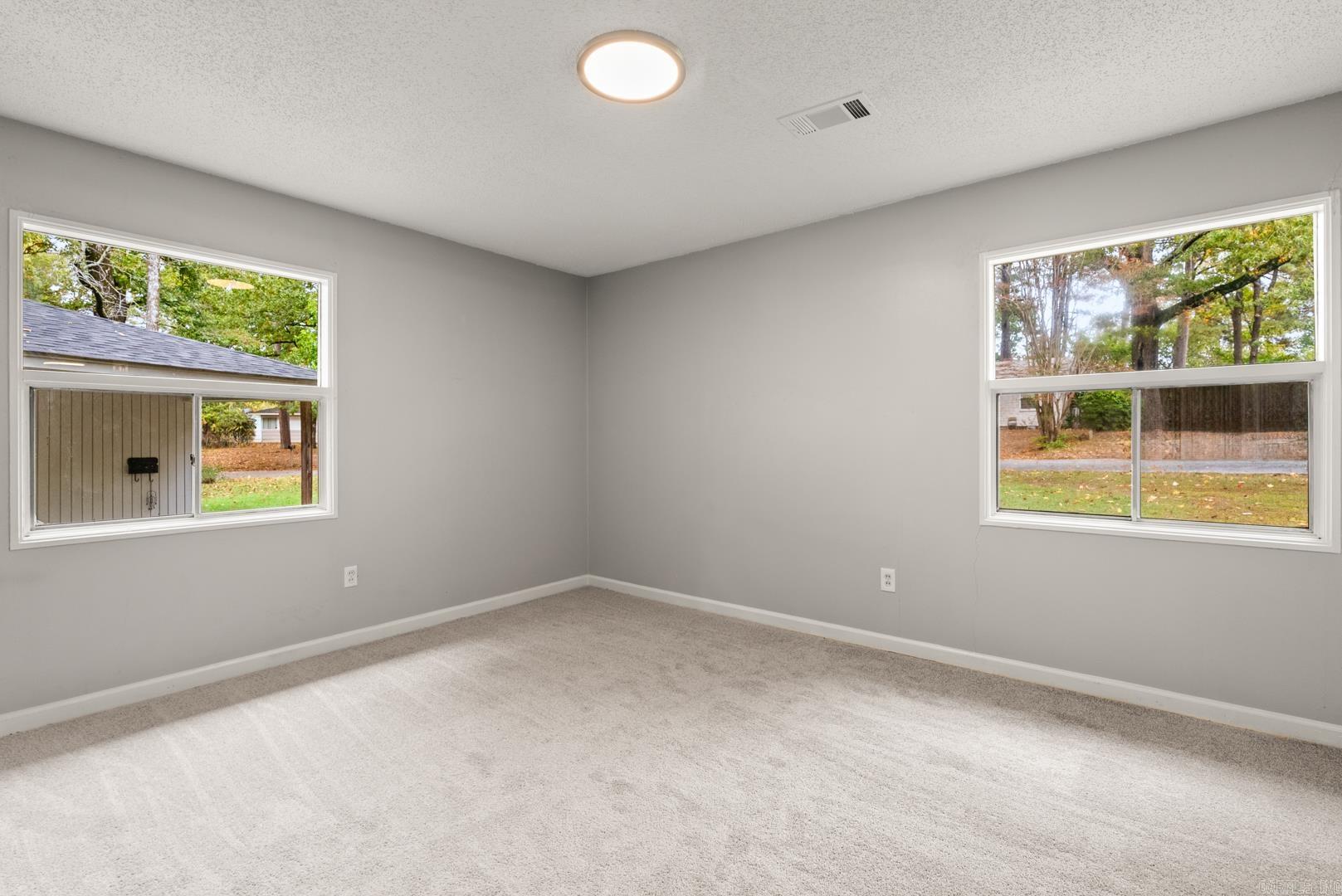 MEADOWCLIFF - Residential