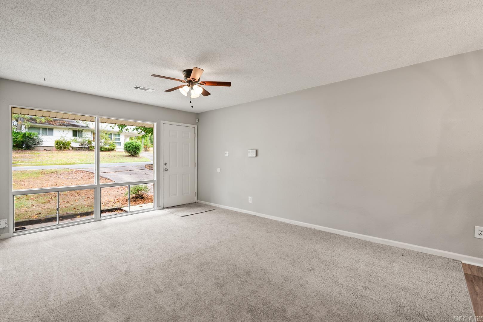 MEADOWCLIFF - Residential